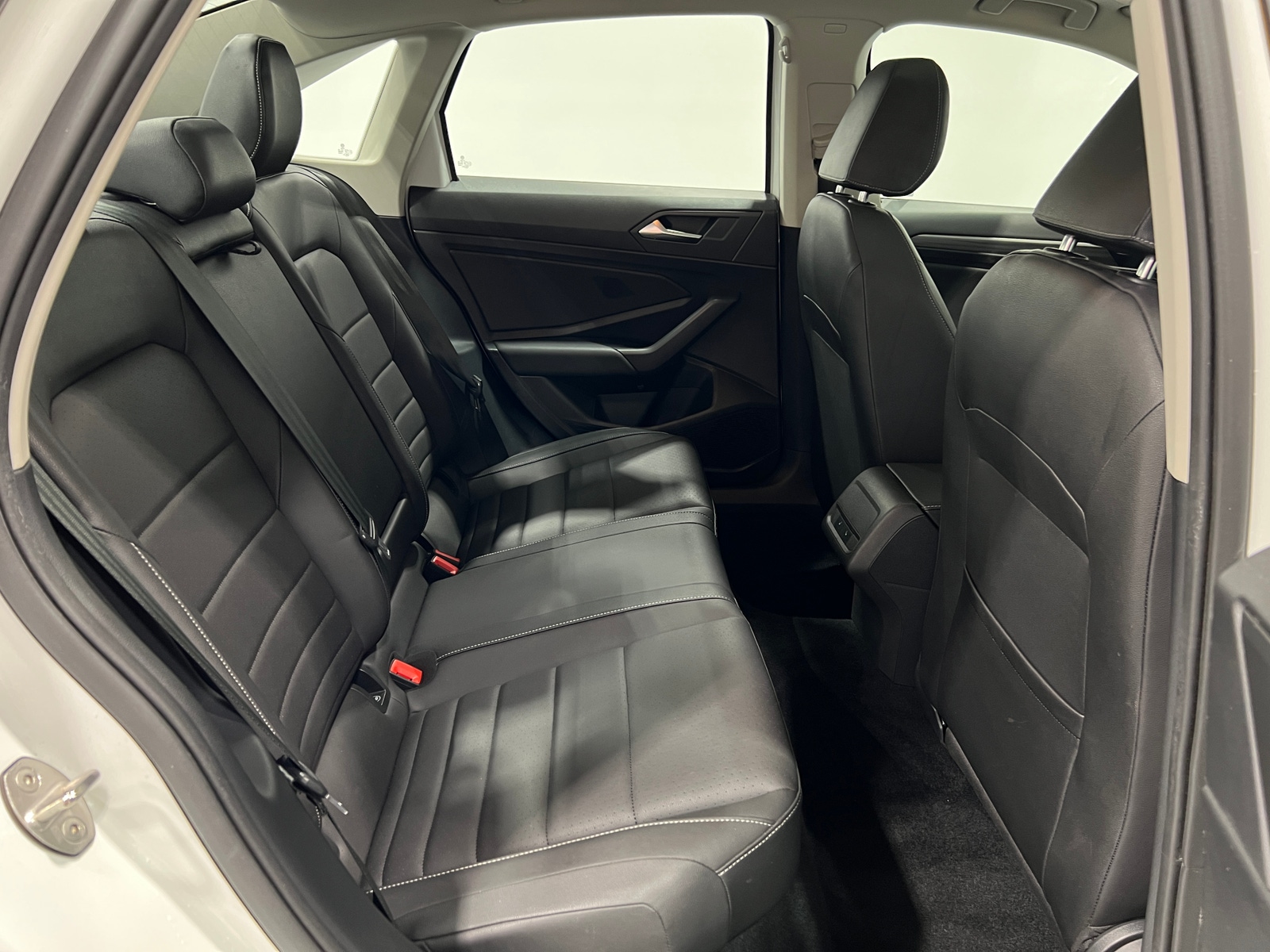 Thumbnail: 2021 Volkswagen Jetta - 5