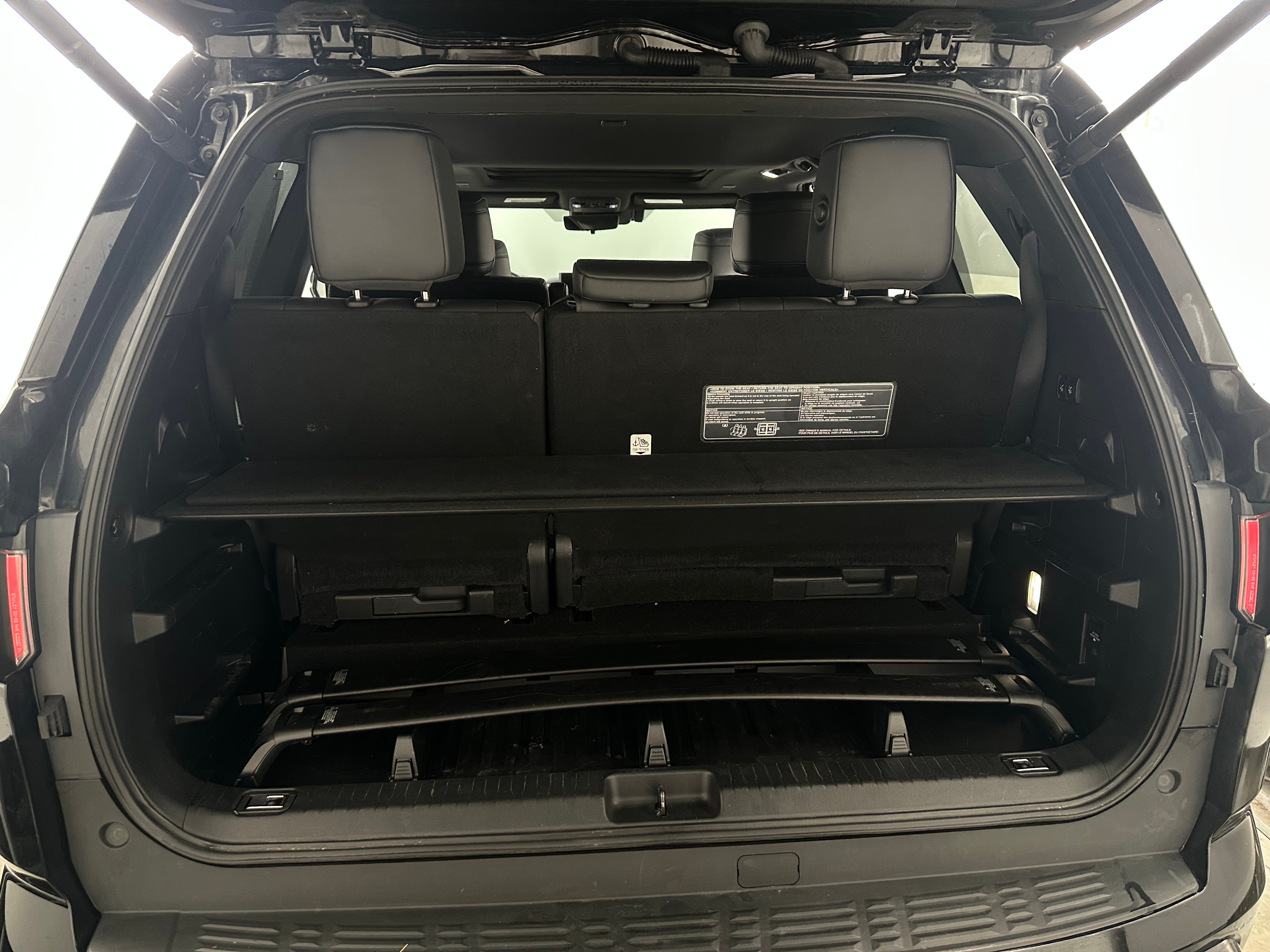 2023 Toyota Sequoia Platinum - Photo 9