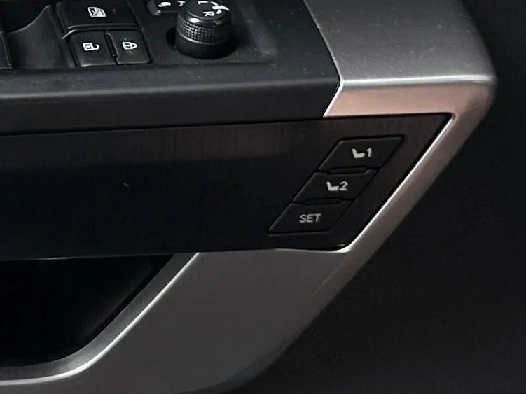 2023 Toyota Sequoia Platinum - Photo 17