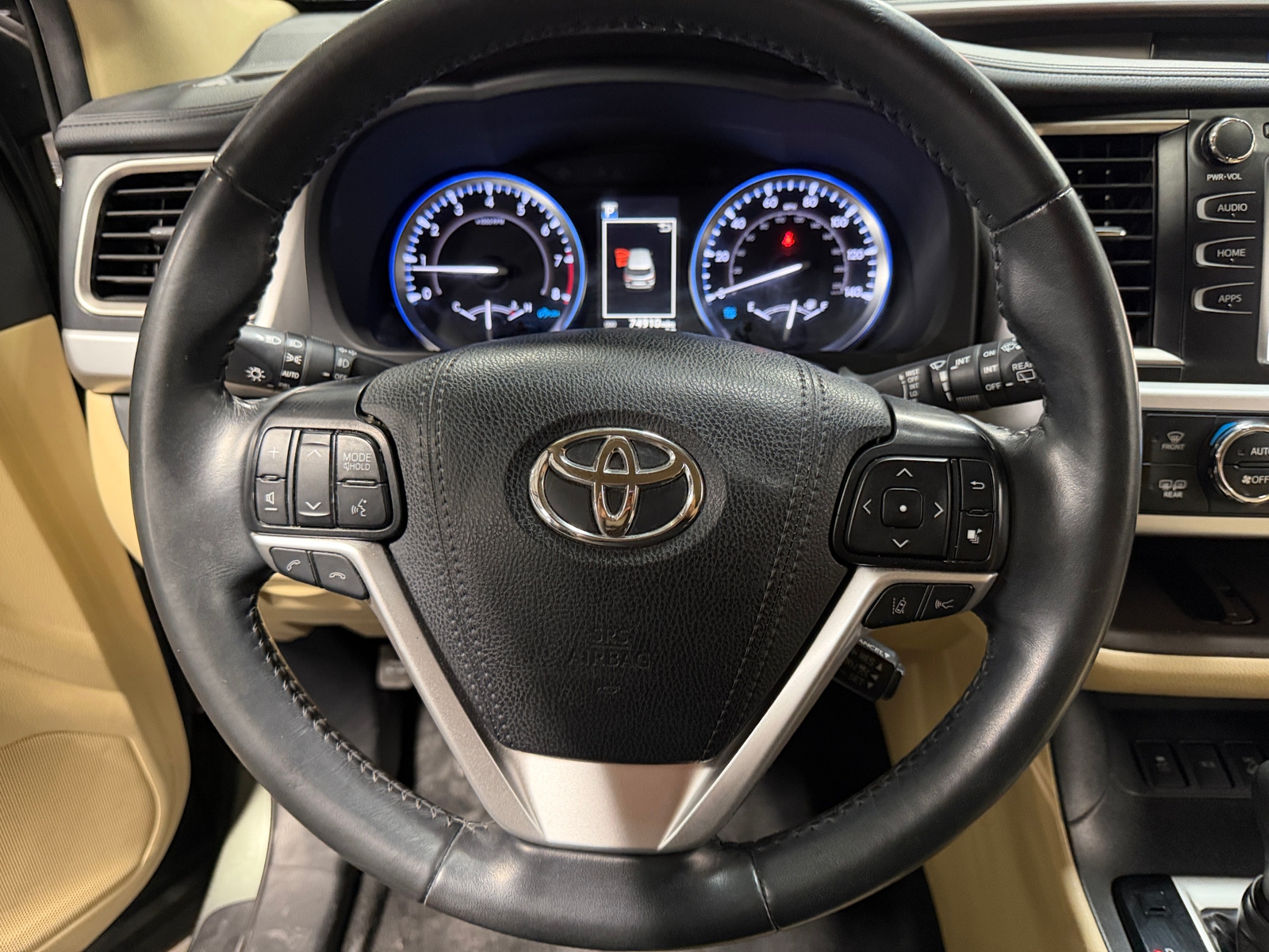 Thumbnail: 2019 Toyota Highlander - 5