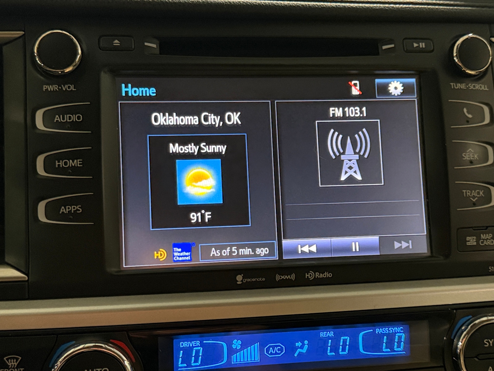 Thumbnail: 2019 Toyota Highlander - 4