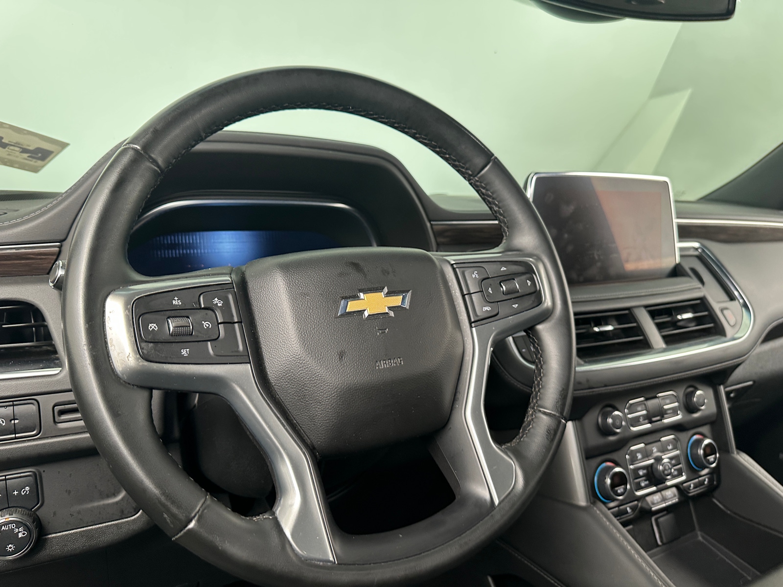 Thumbnail: 2024 Chevrolet Tahoe - 4