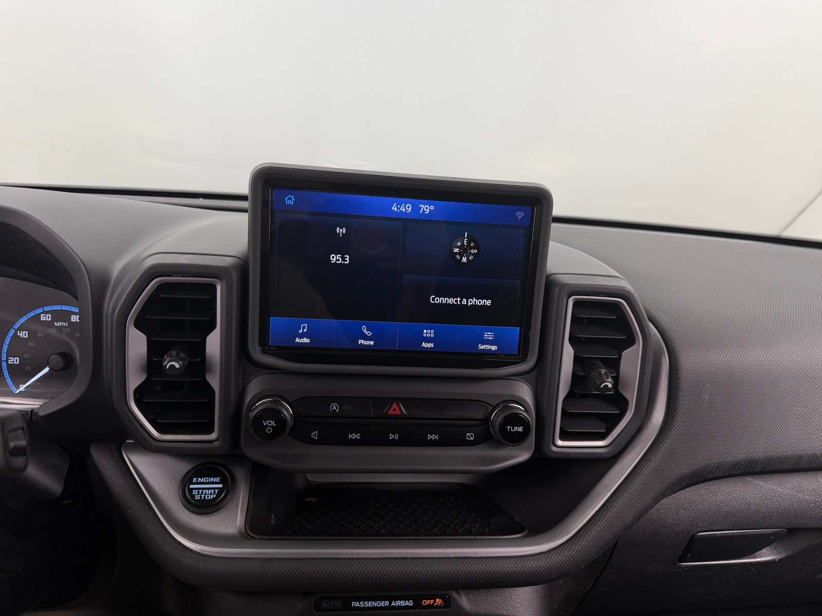 Thumbnail: 2021 Ford Bronco Sport - 4