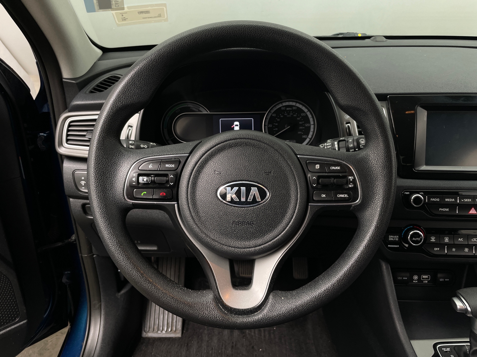 Thumbnail: 2019 Kia Niro - 5