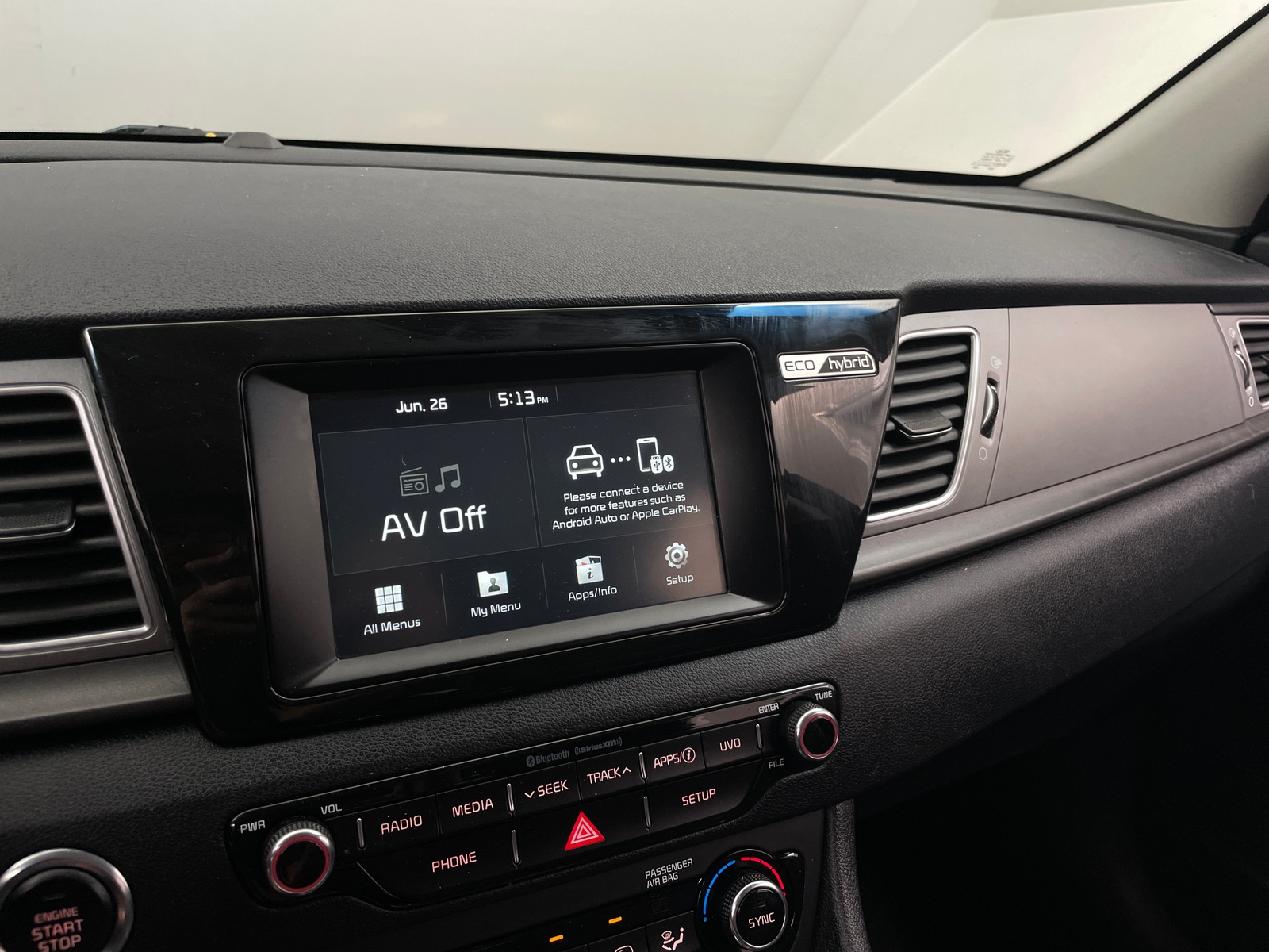 Thumbnail: 2019 Kia Niro - 4