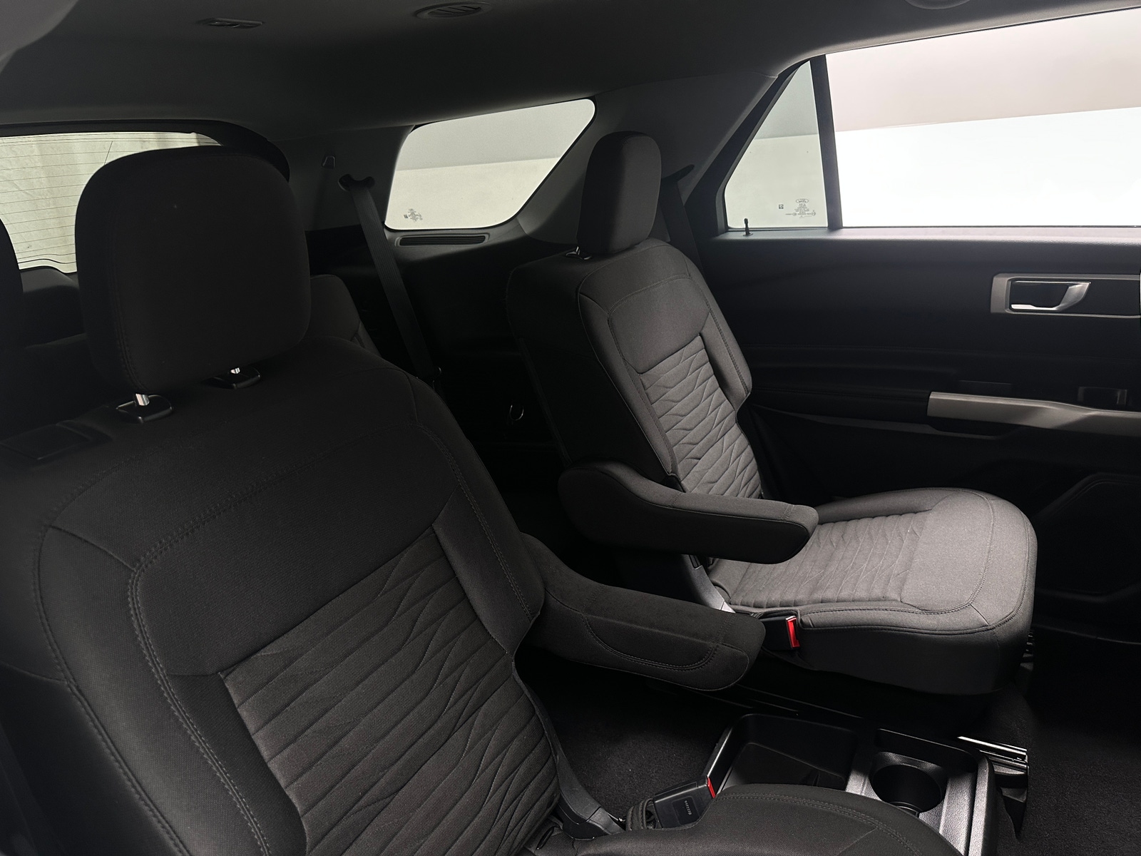 Thumbnail: 2021 Ford Explorer - 6