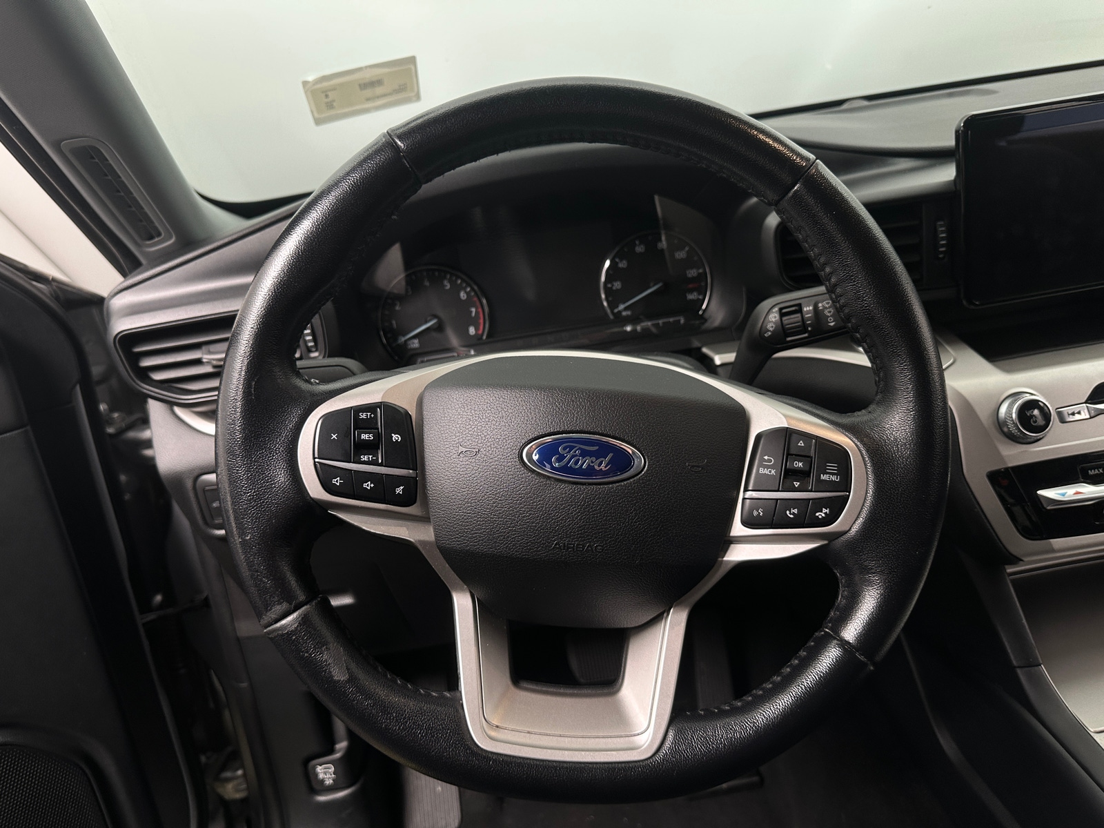 Thumbnail: 2021 Ford Explorer - 5