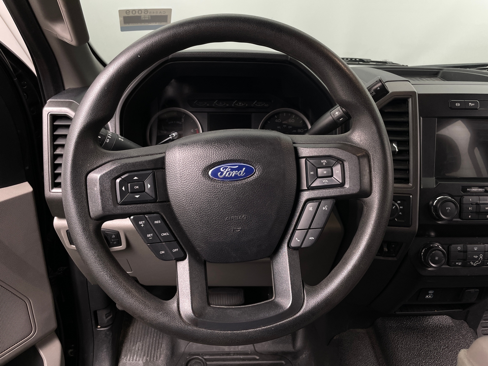 Thumbnail: 2020 Ford Econoline - 5