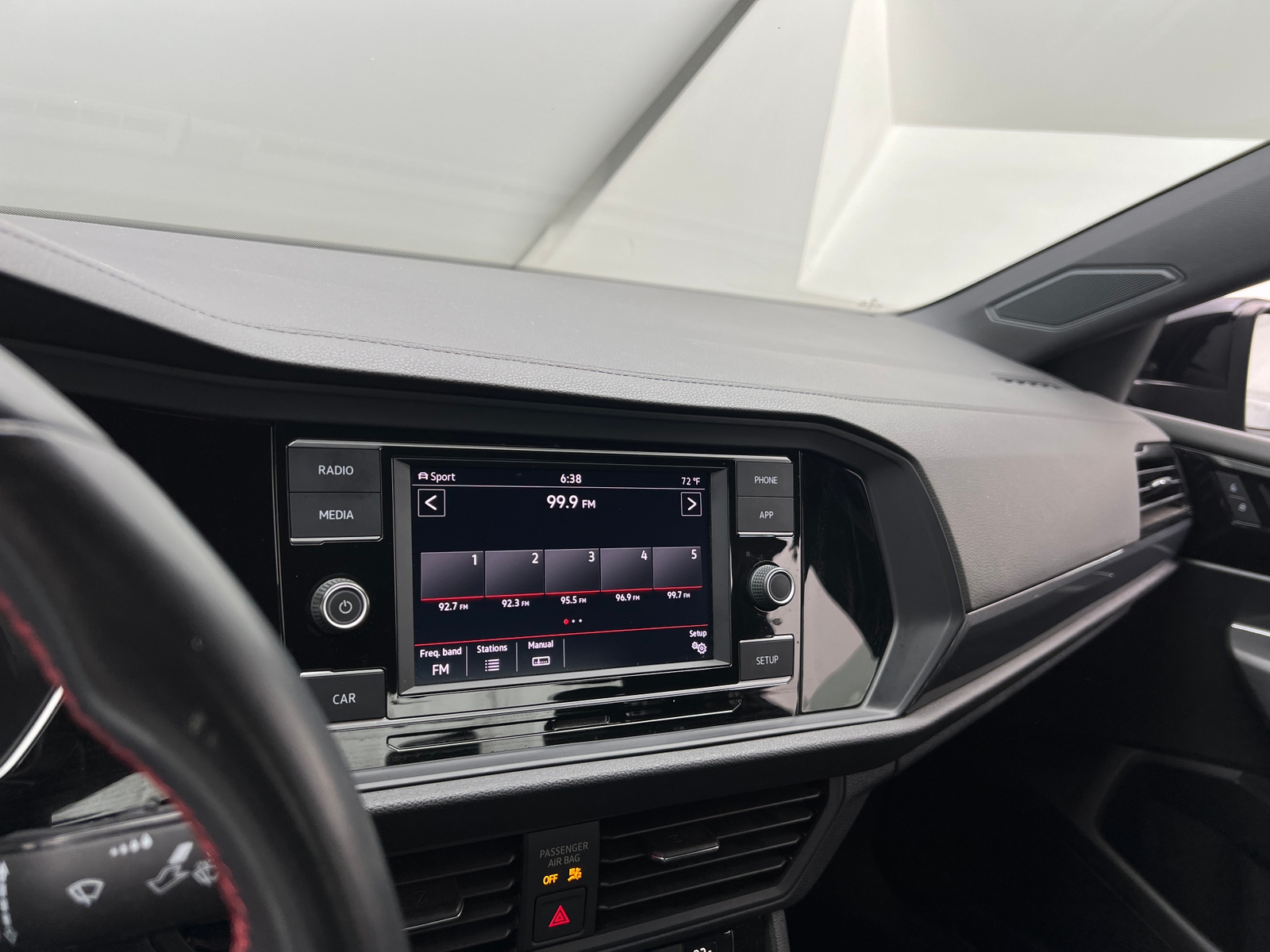 Thumbnail: 2019 Volkswagen Jetta - 4