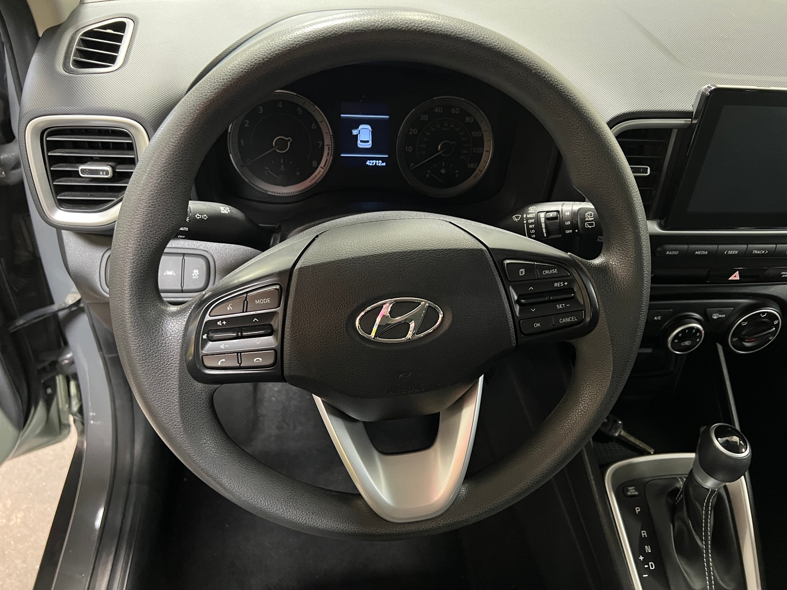 Thumbnail: 2022 Hyundai Venue - 5