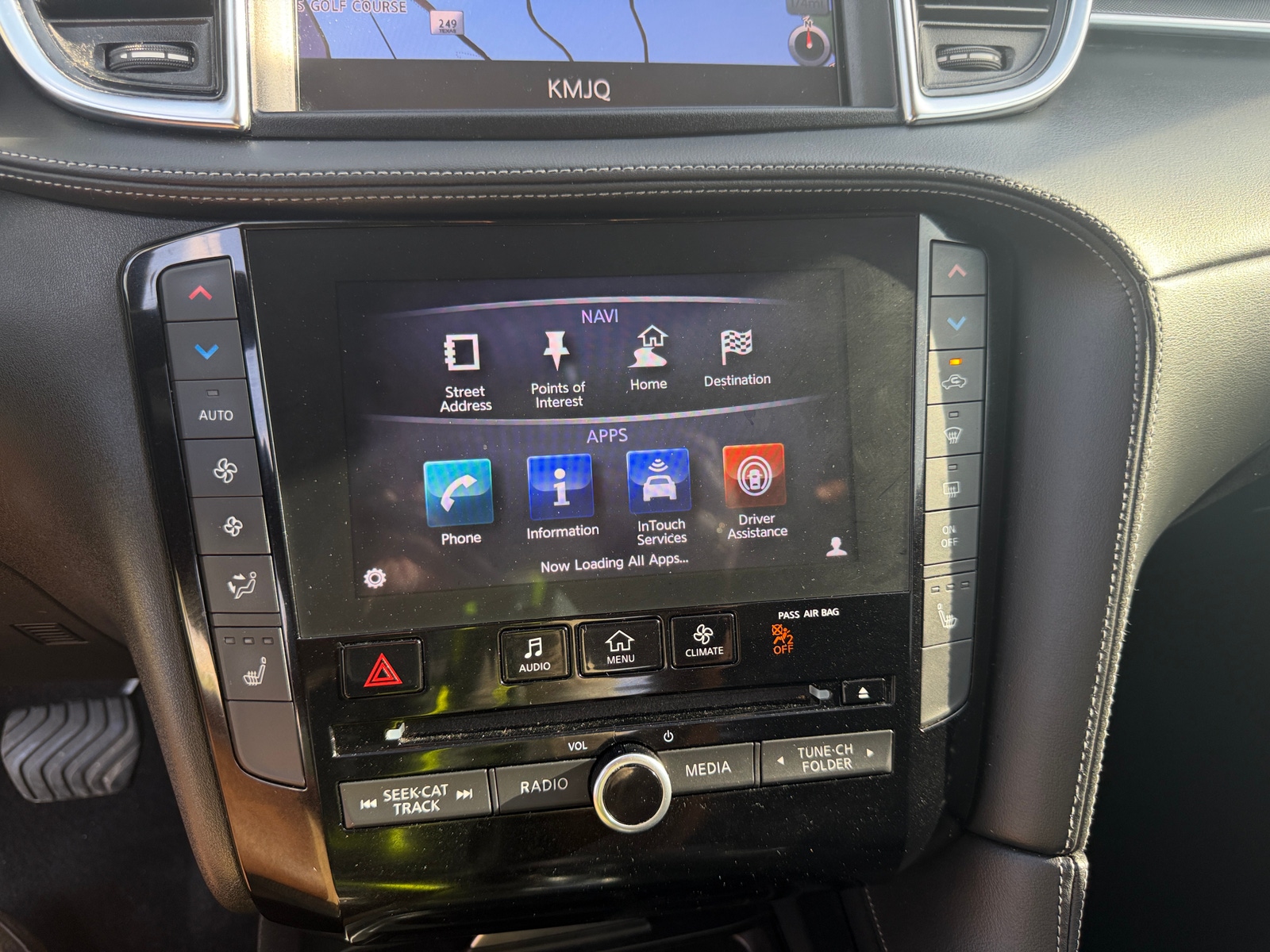 Thumbnail: 2019 INFINITI QX50 - 3