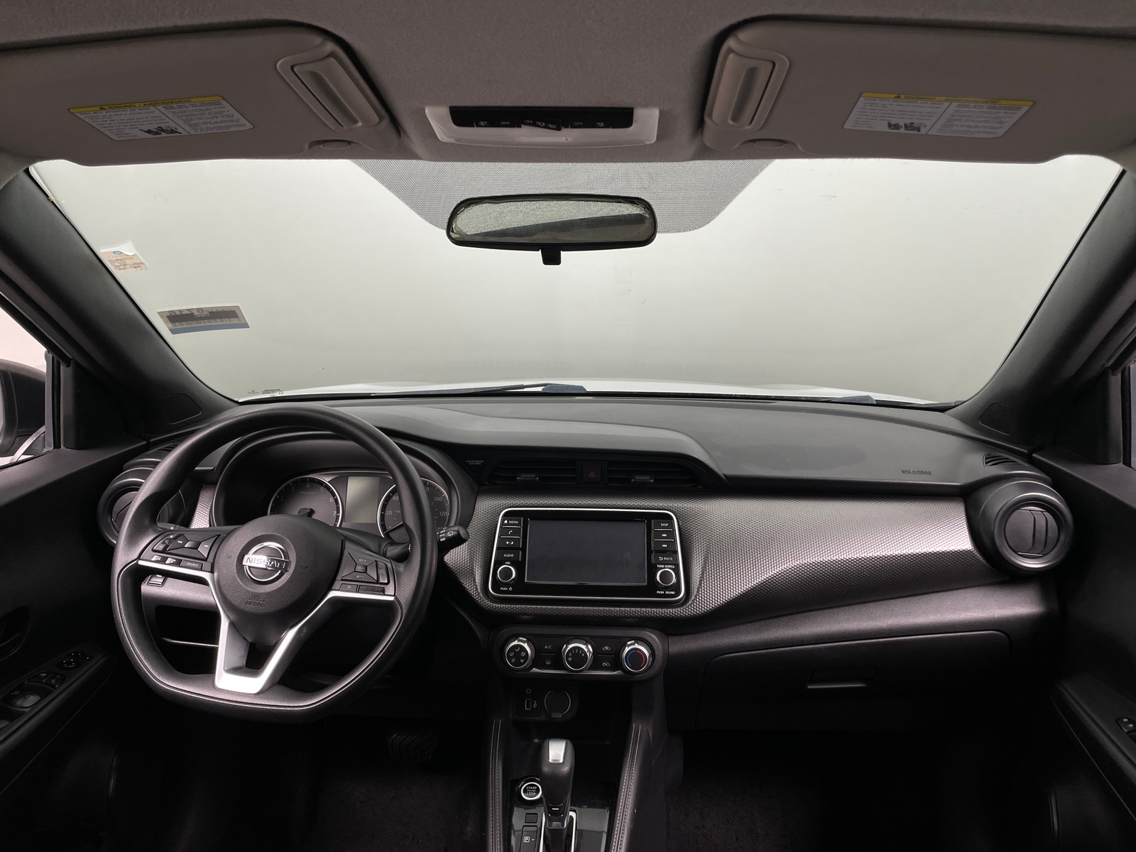 Thumbnail: 2019 Nissan Kicks - 3