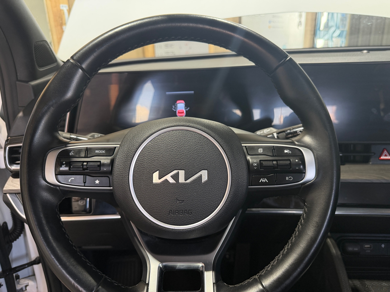 Thumbnail: 2023 Kia Sportage - 4