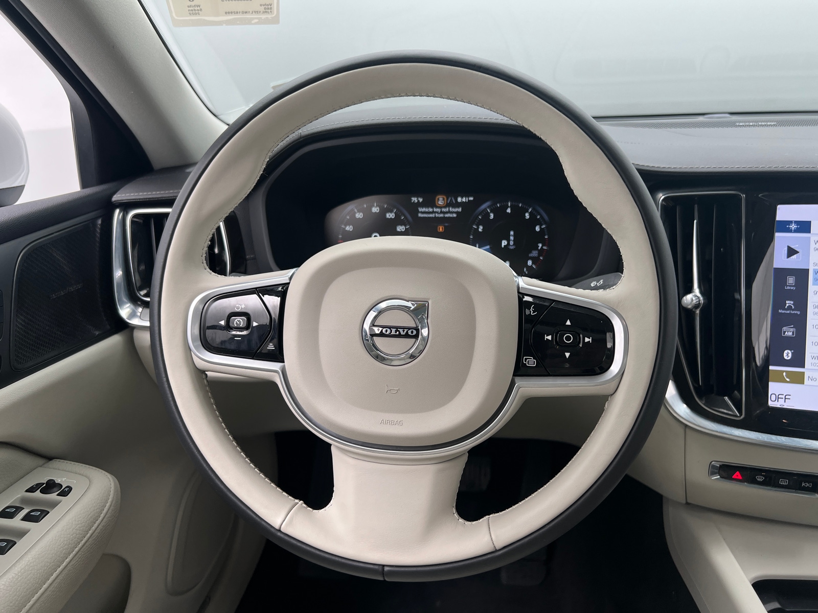Thumbnail: 2022 Volvo S60 - 4