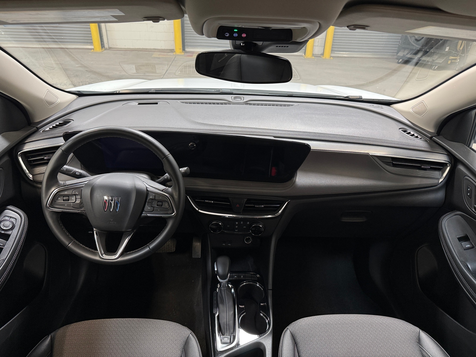 Thumbnail: 2025 Buick Encore GX - 3