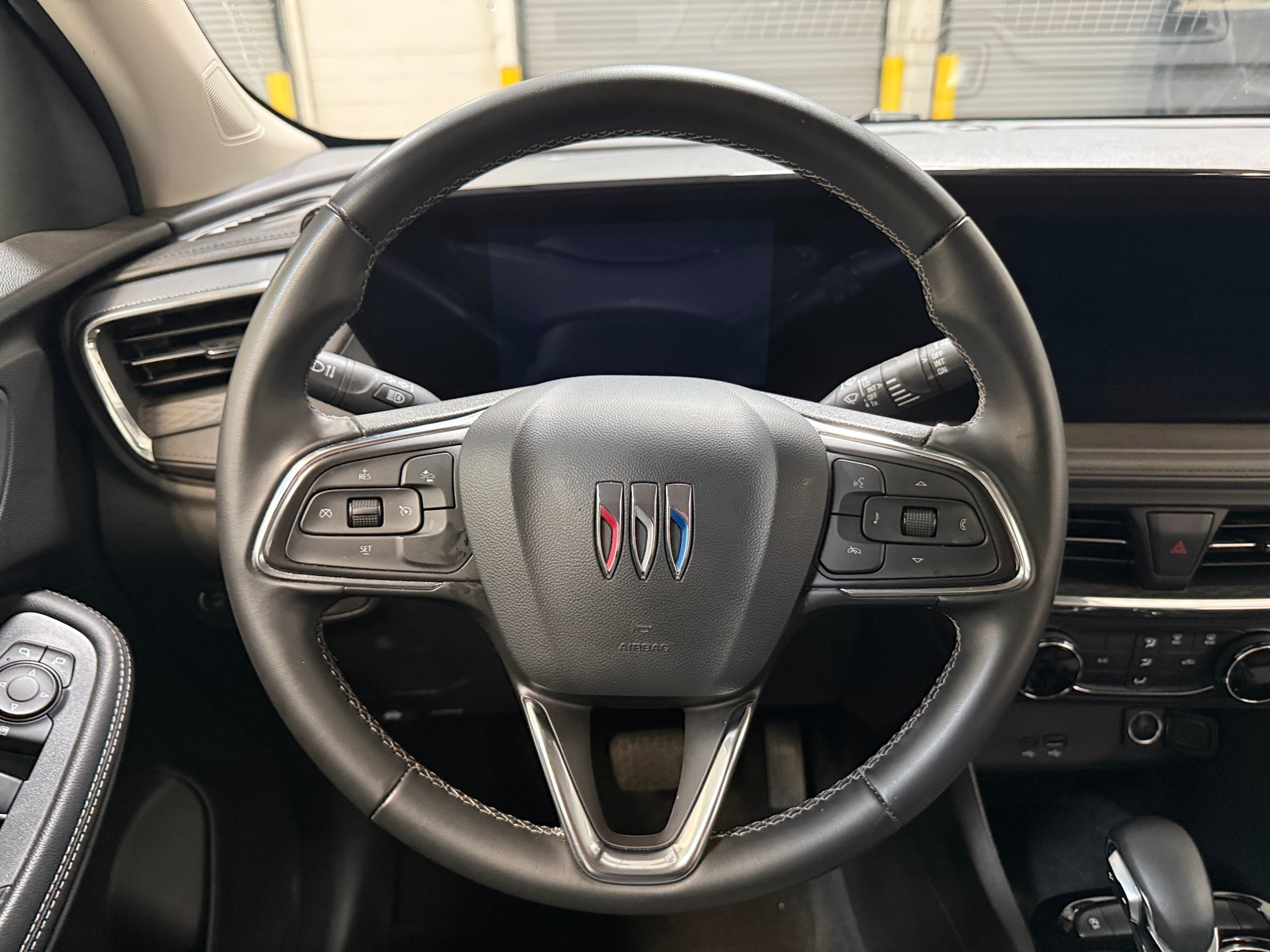 Thumbnail: 2025 Buick Encore GX - 5