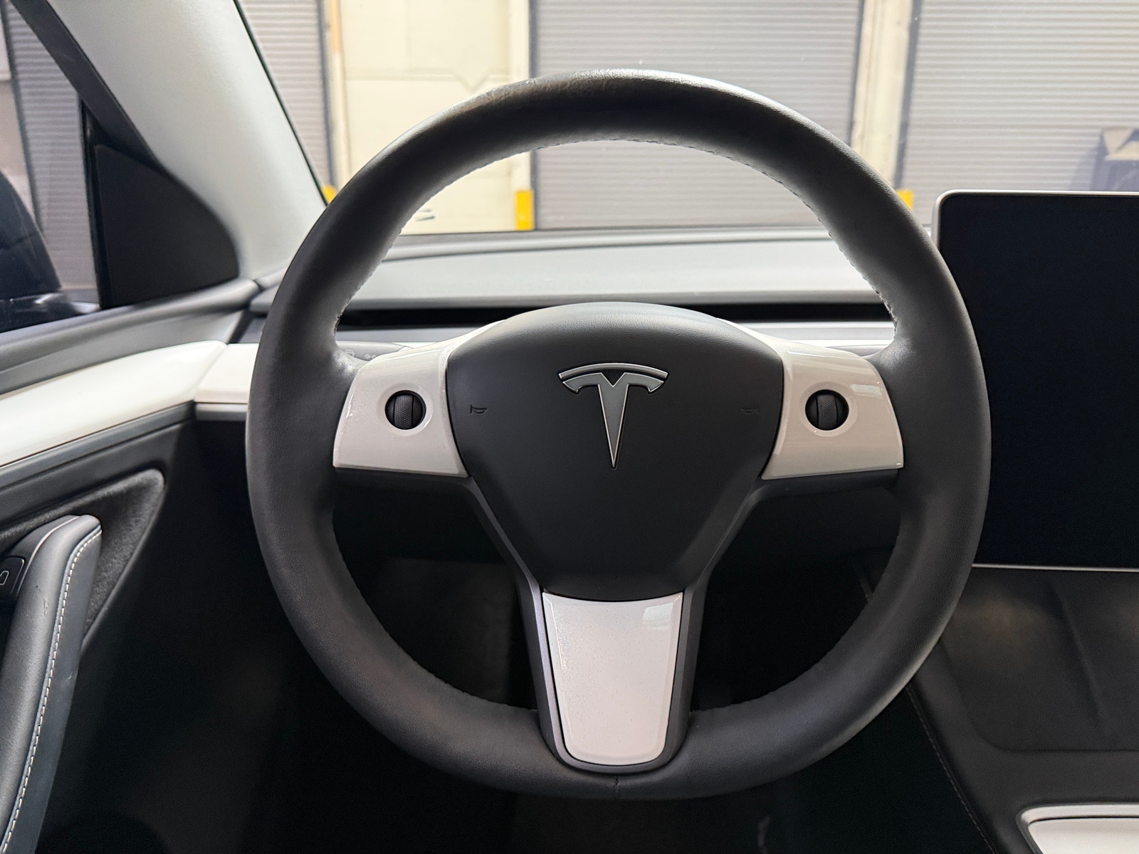 Thumbnail: 2023 Tesla Model Y - 4