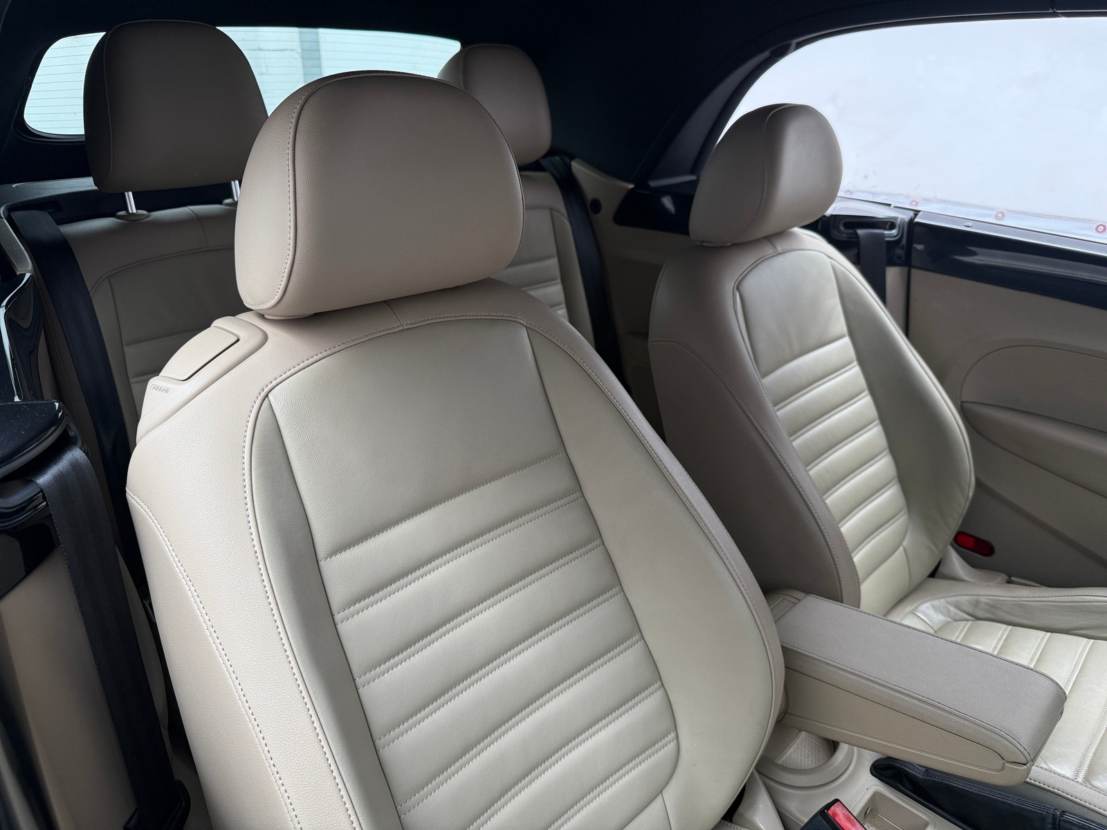 Thumbnail: 2013 Volkswagen Beetle - 2