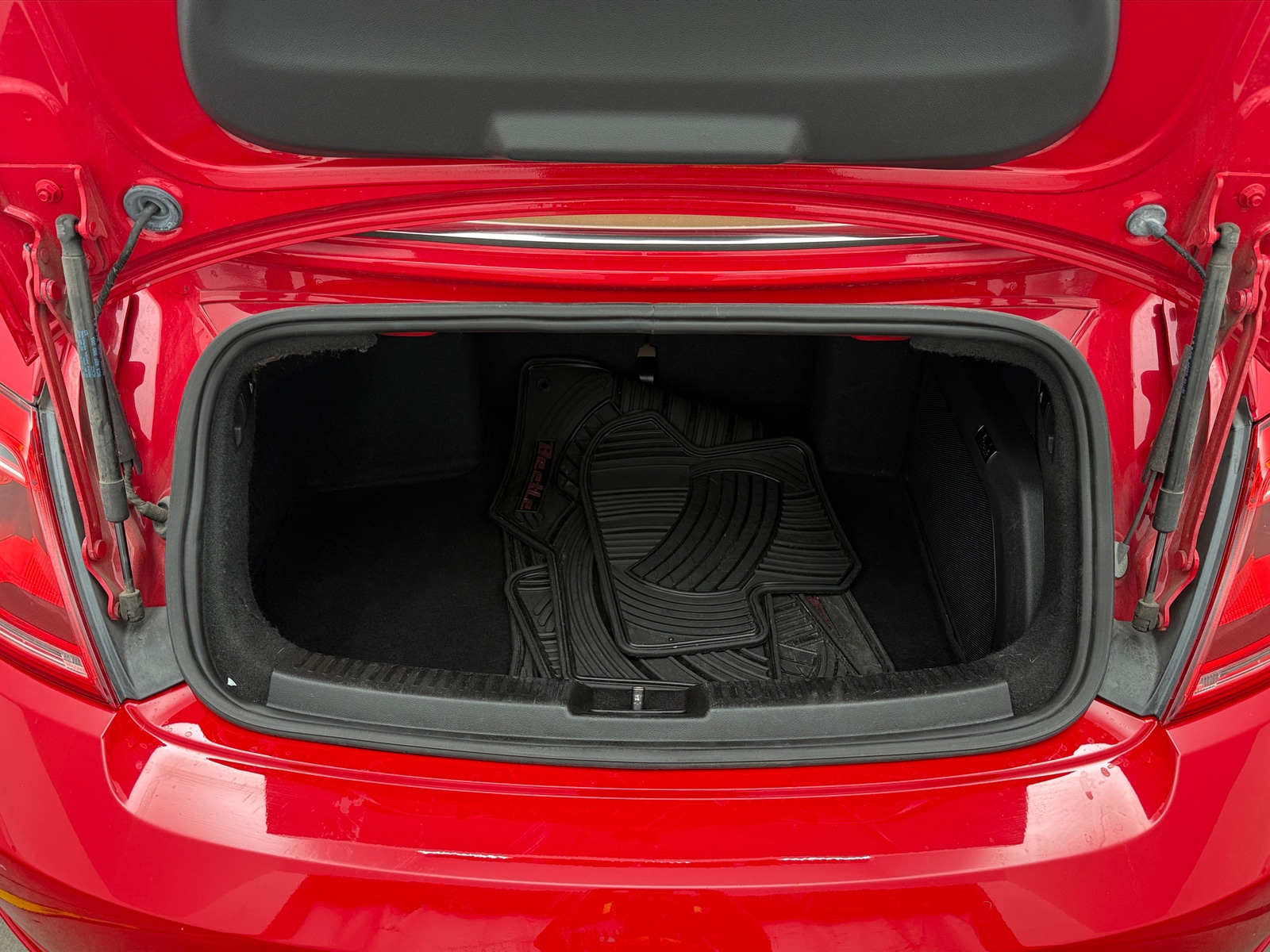 Thumbnail: 2013 Volkswagen Beetle - 7