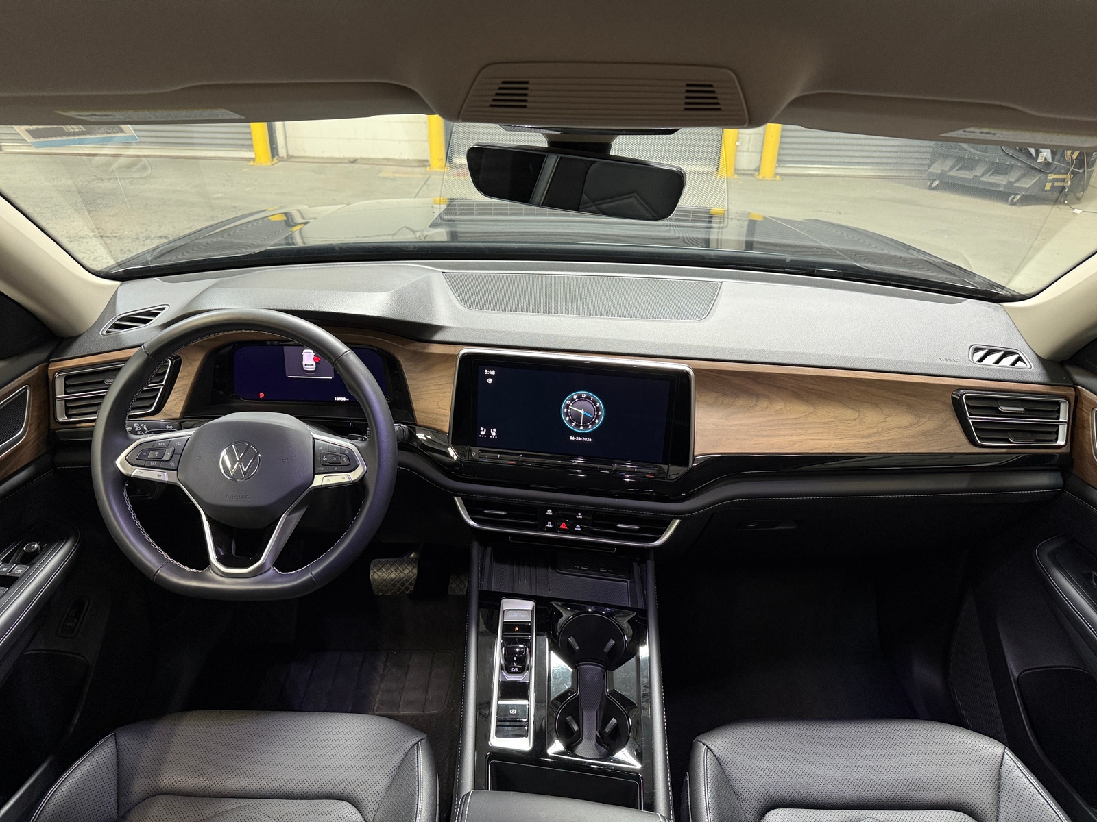 Thumbnail: 2026 Volkswagen Atlas - 2