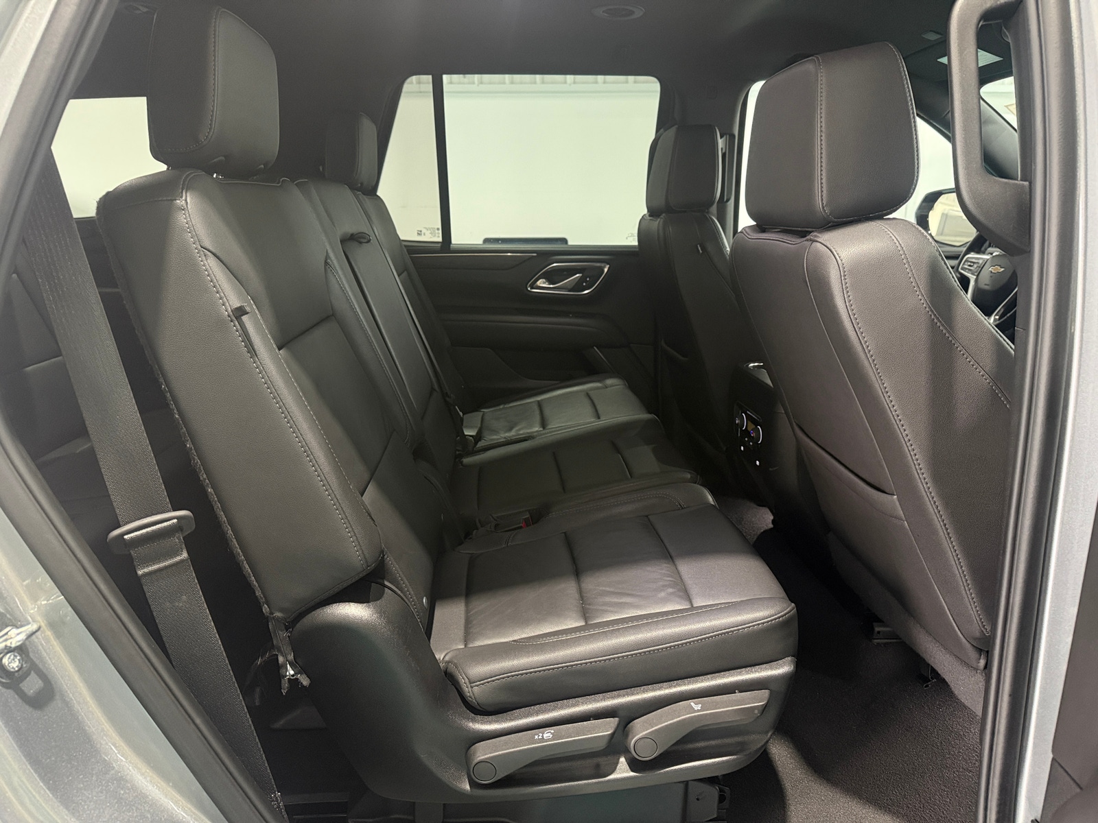 Thumbnail: 2024 Chevrolet Tahoe - 5