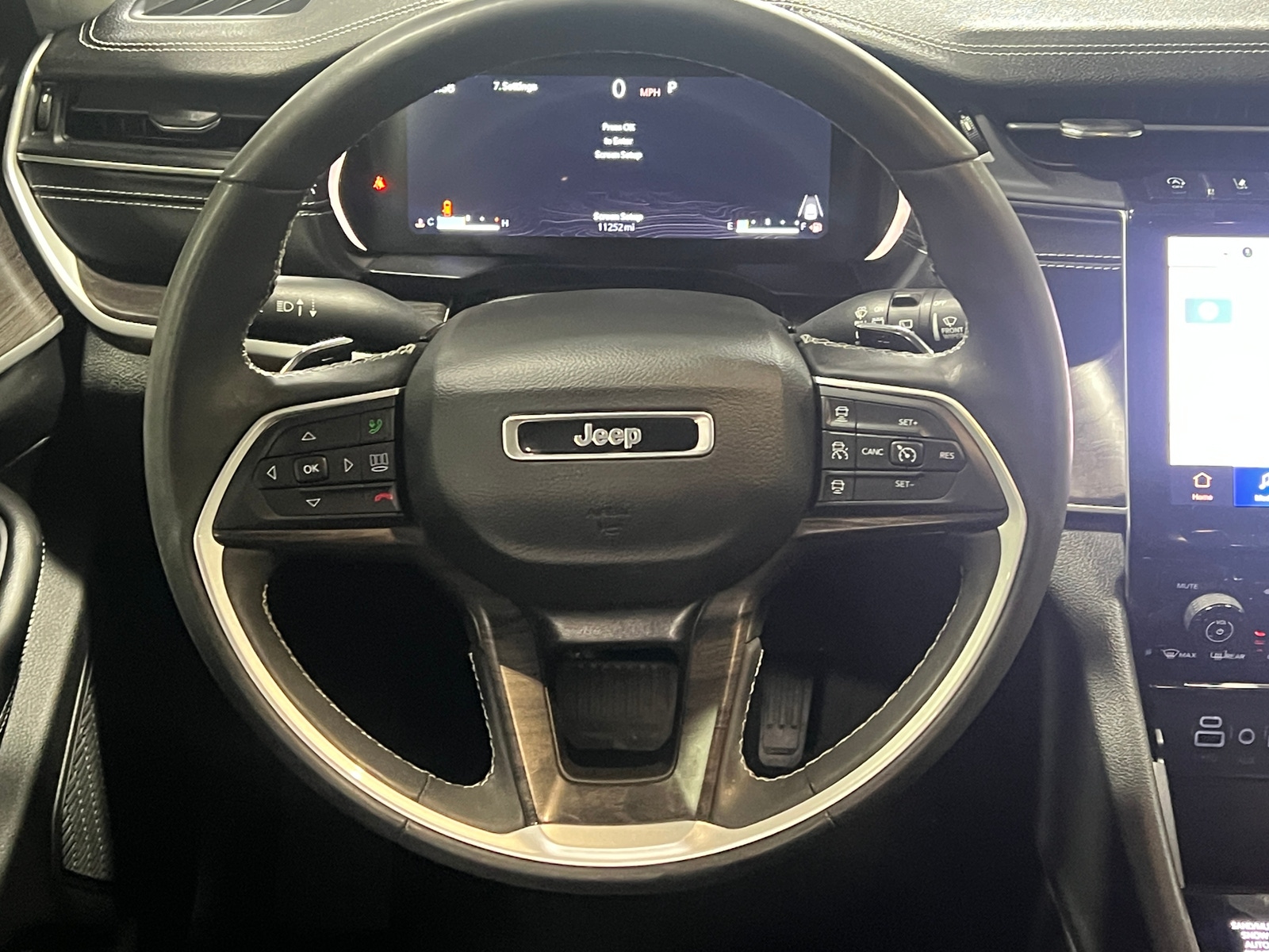Thumbnail: 2023 Jeep Grand Cherokee - 4
