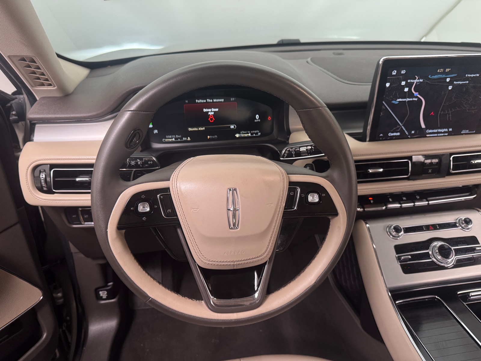 Thumbnail: 2023 Lincoln Aviator - 4