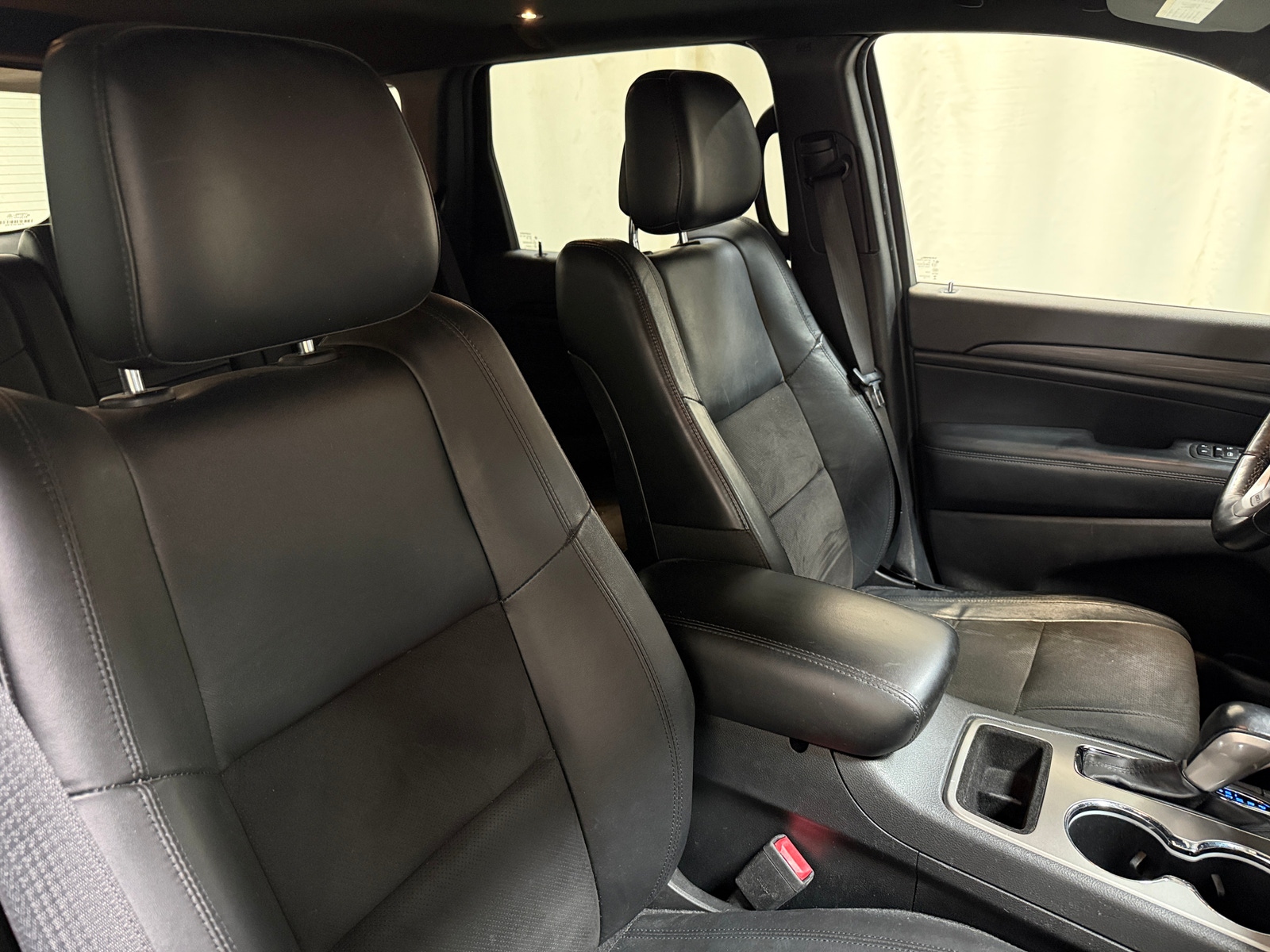 Thumbnail: 2020 Jeep Grand Cherokee - 2
