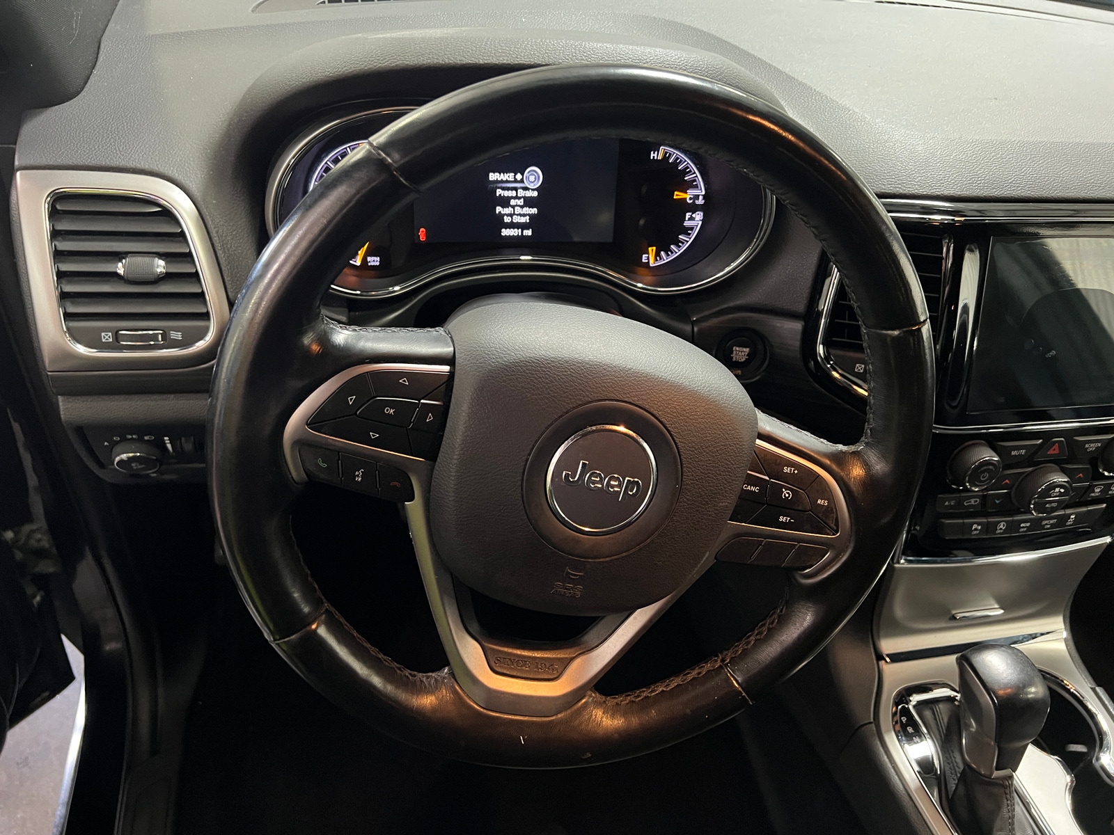 Thumbnail: 2020 Jeep Grand Cherokee - 5