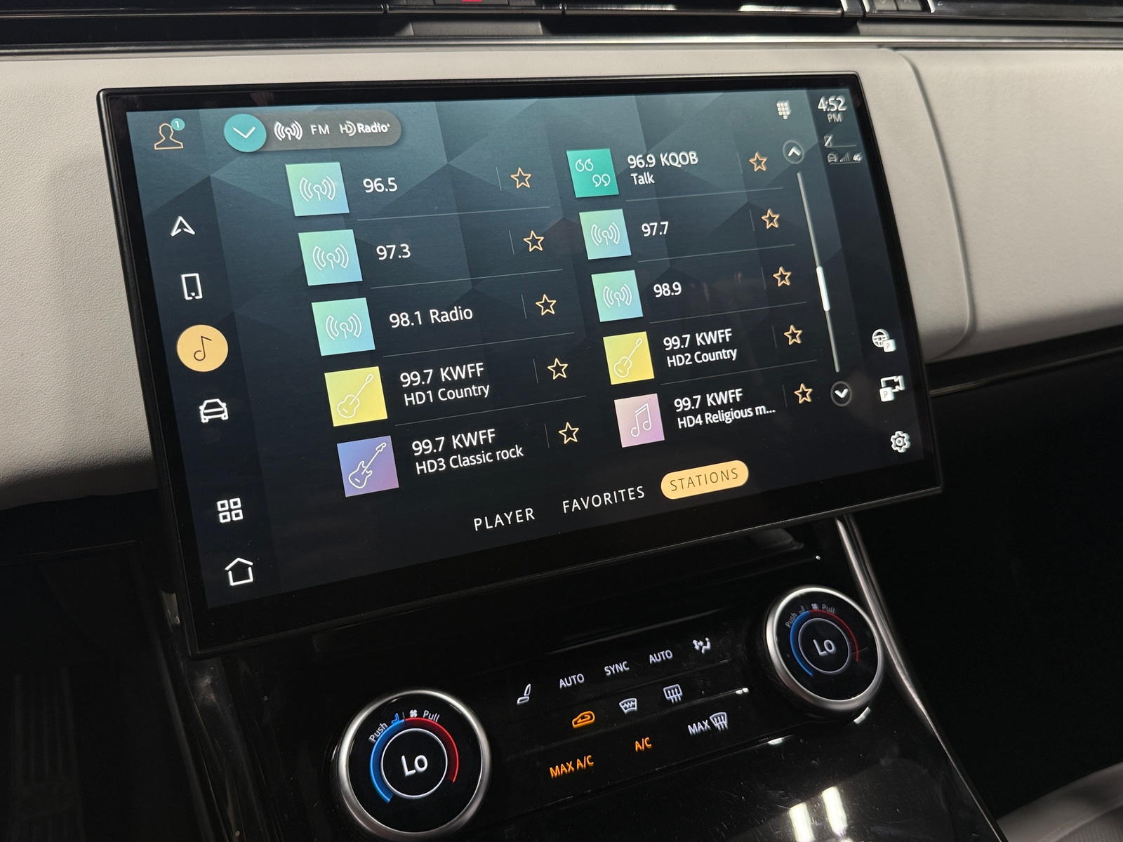 Thumbnail: 2023 Land Rover Range Rover Sport - 3