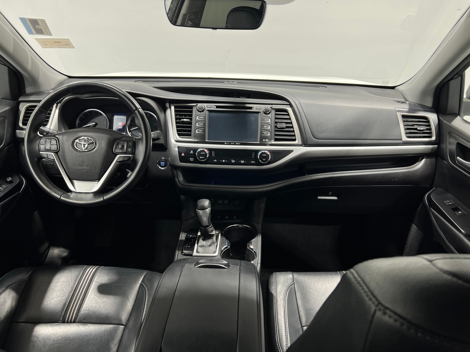 Thumbnail: 2017 Toyota Highlander - 2