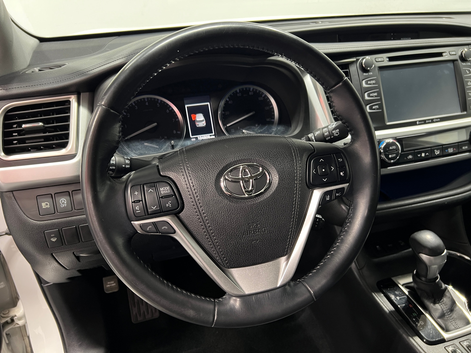Thumbnail: 2017 Toyota Highlander - 4