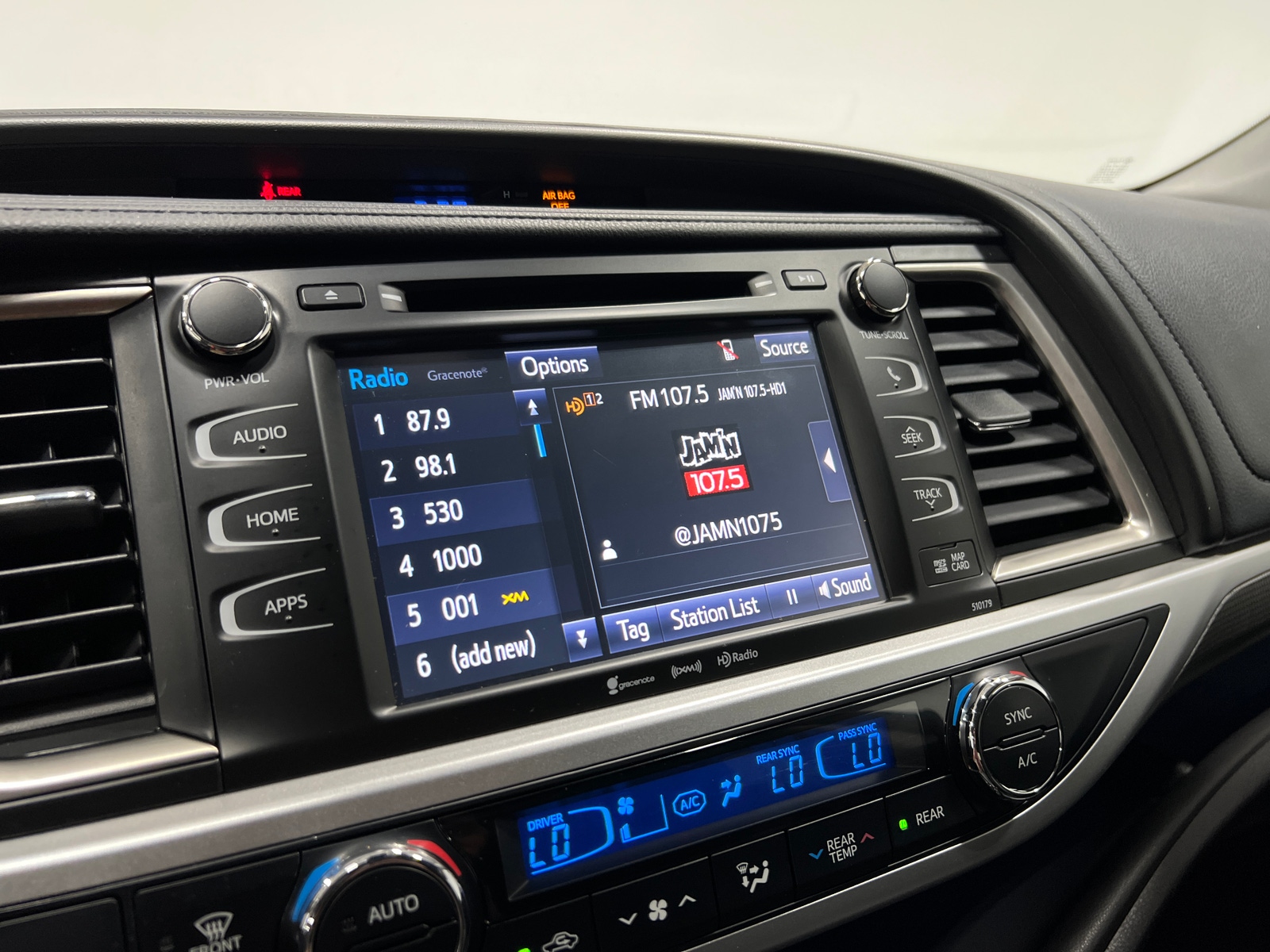 Thumbnail: 2017 Toyota Highlander - 3