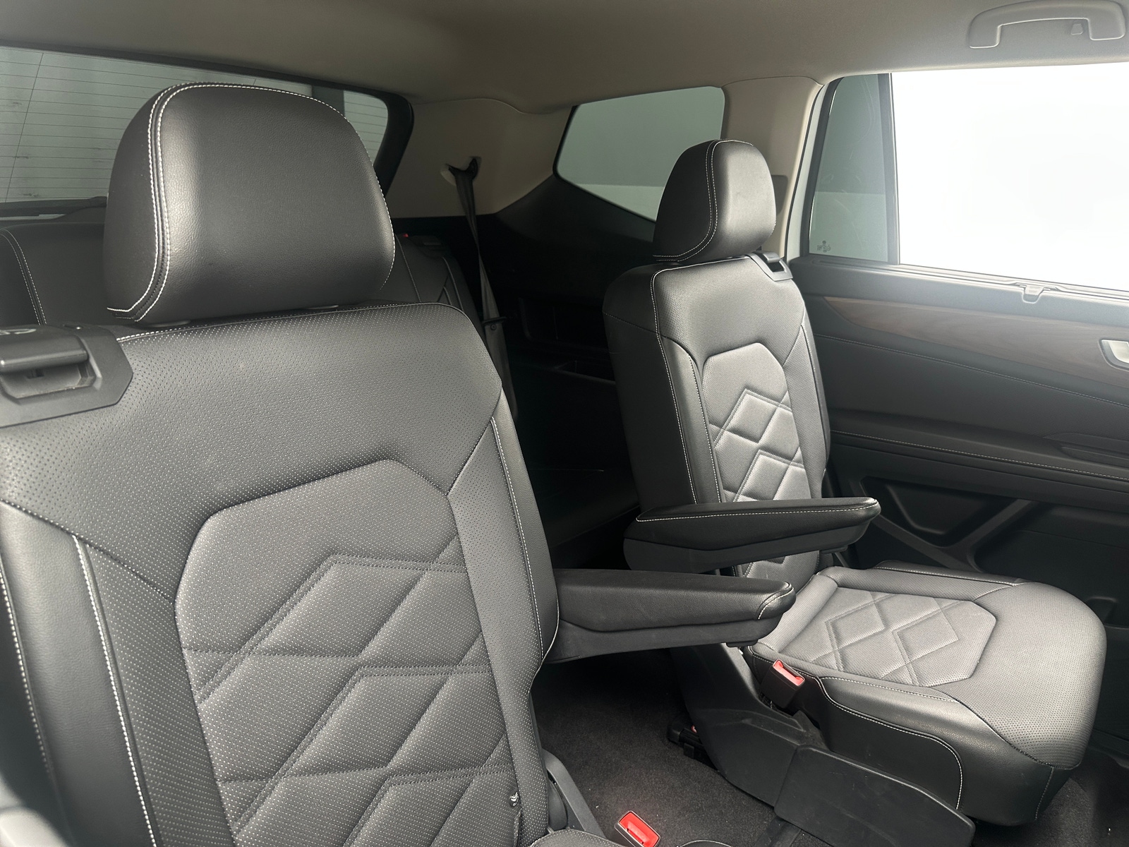 Thumbnail: 2024 Volkswagen Atlas - 5