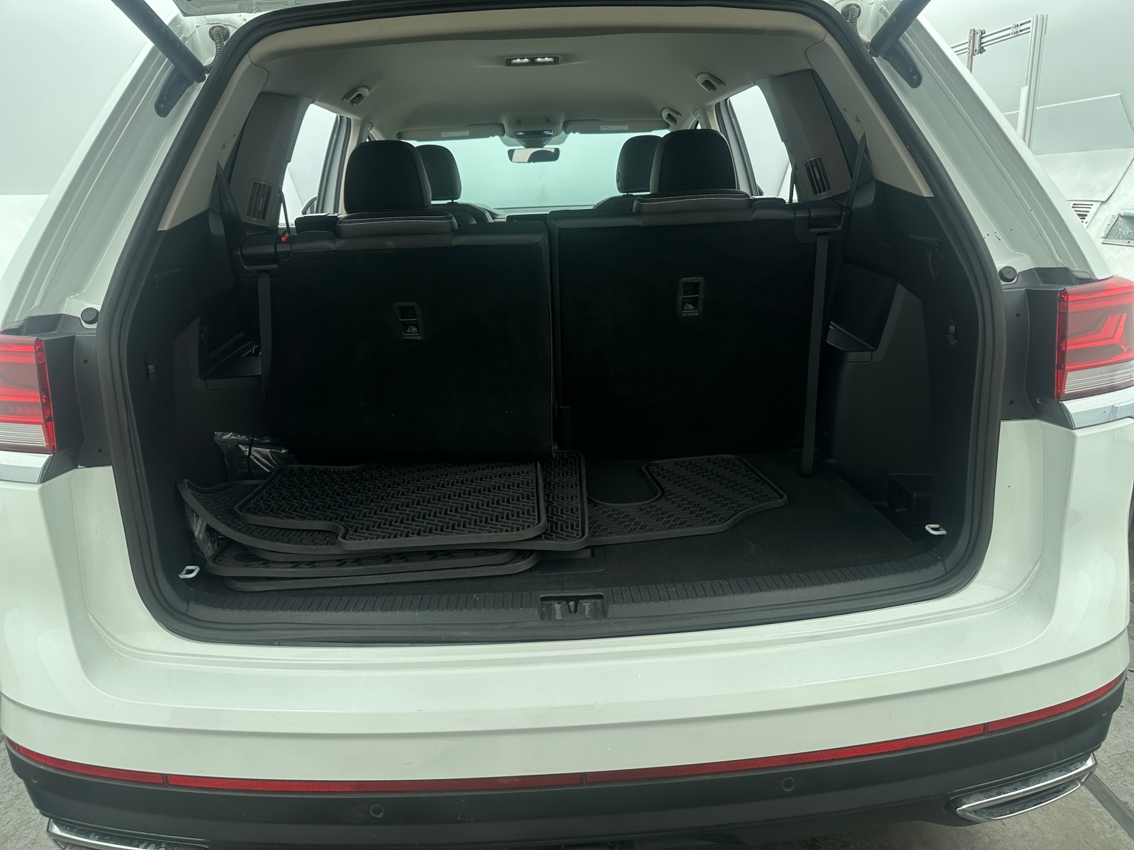 Thumbnail: 2024 Volkswagen Atlas - 6