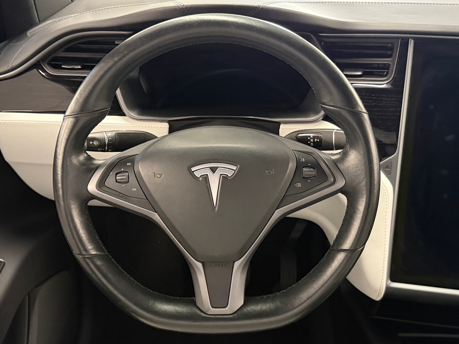 Thumbnail: 2018 Tesla Model X - 4