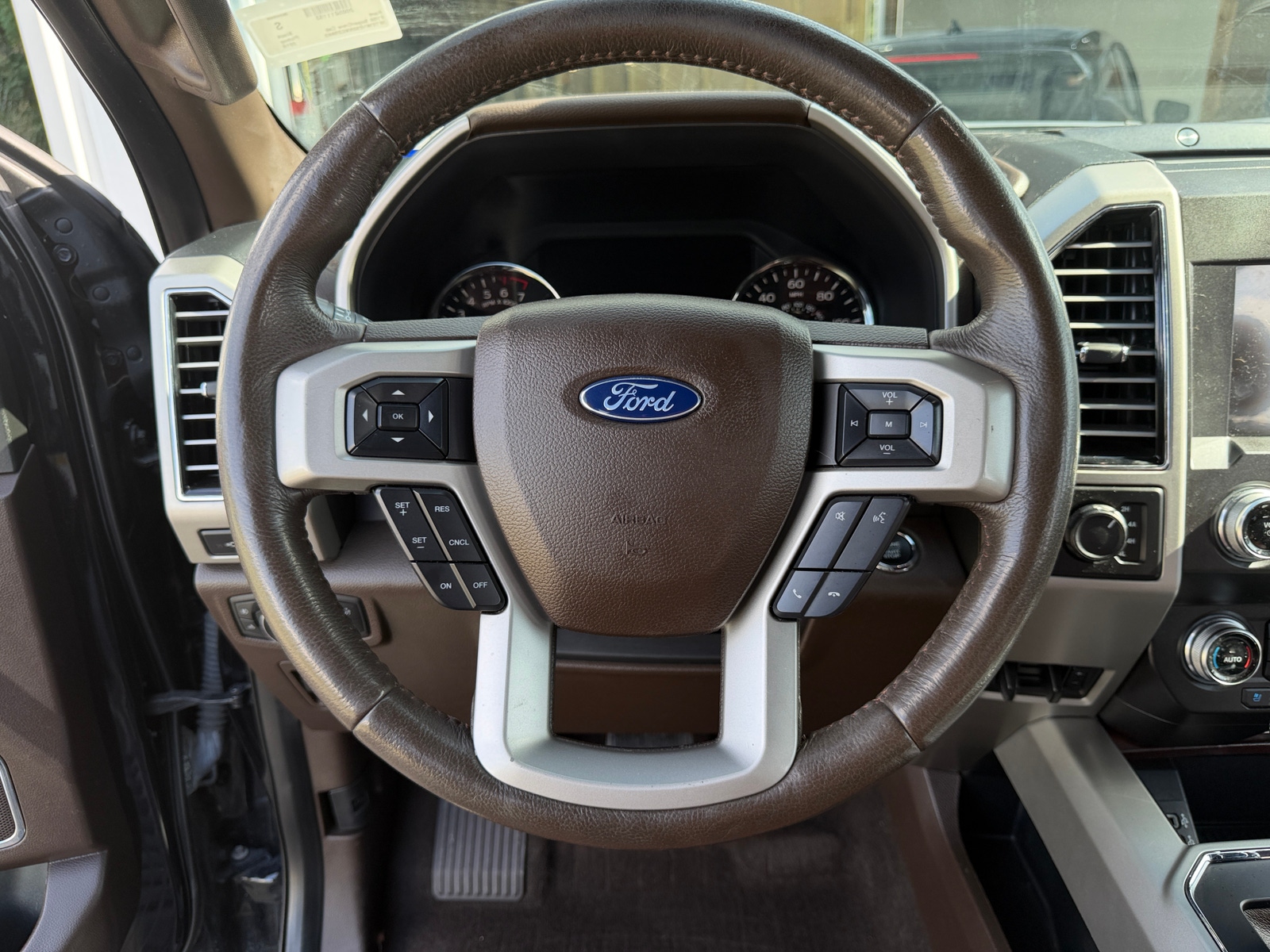 Thumbnail: 2019 Ford Econoline - 4