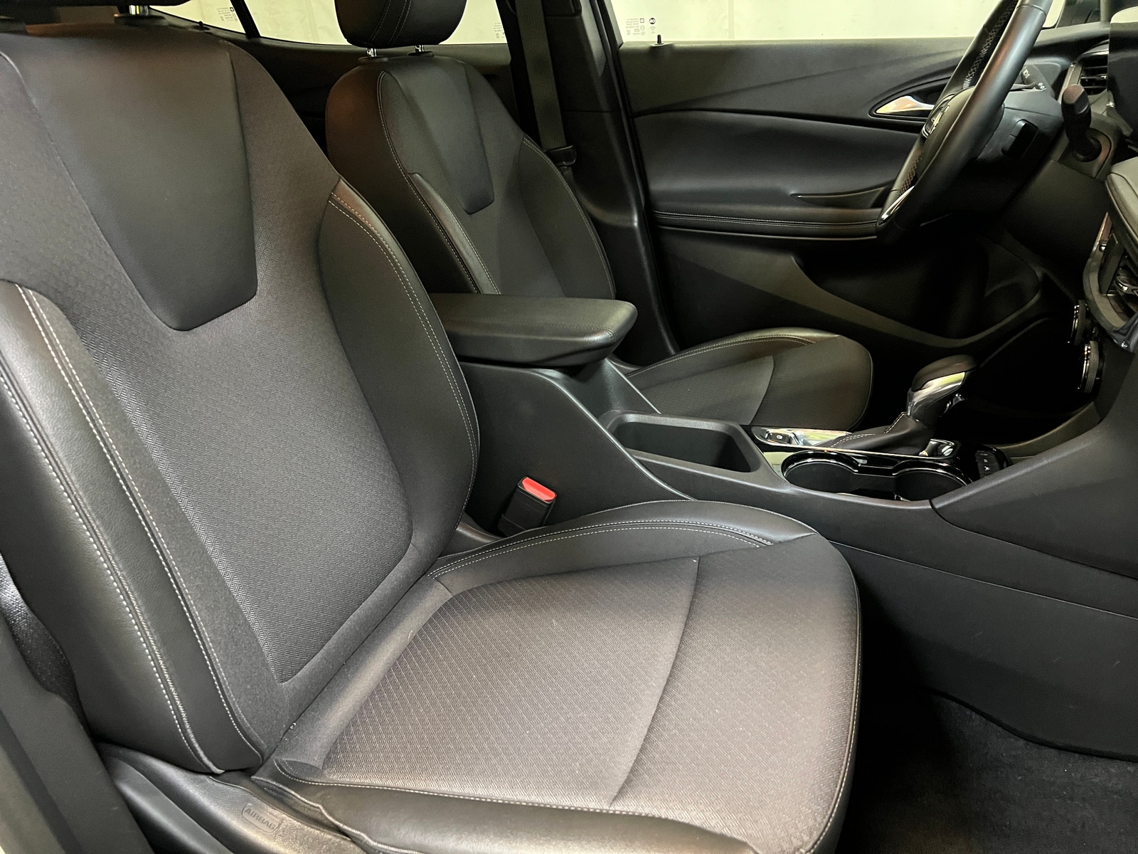 Thumbnail: 2025 Buick Encore GX - 2