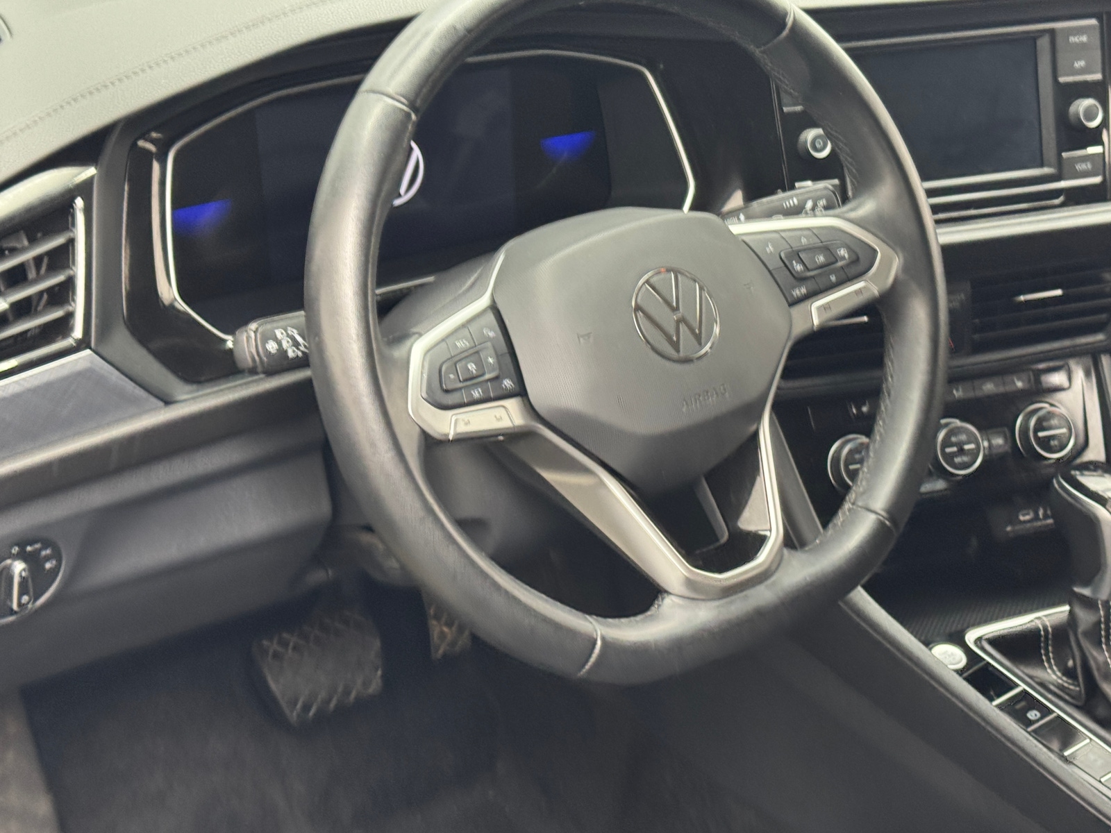 Thumbnail: 2024 Volkswagen Jetta - 4