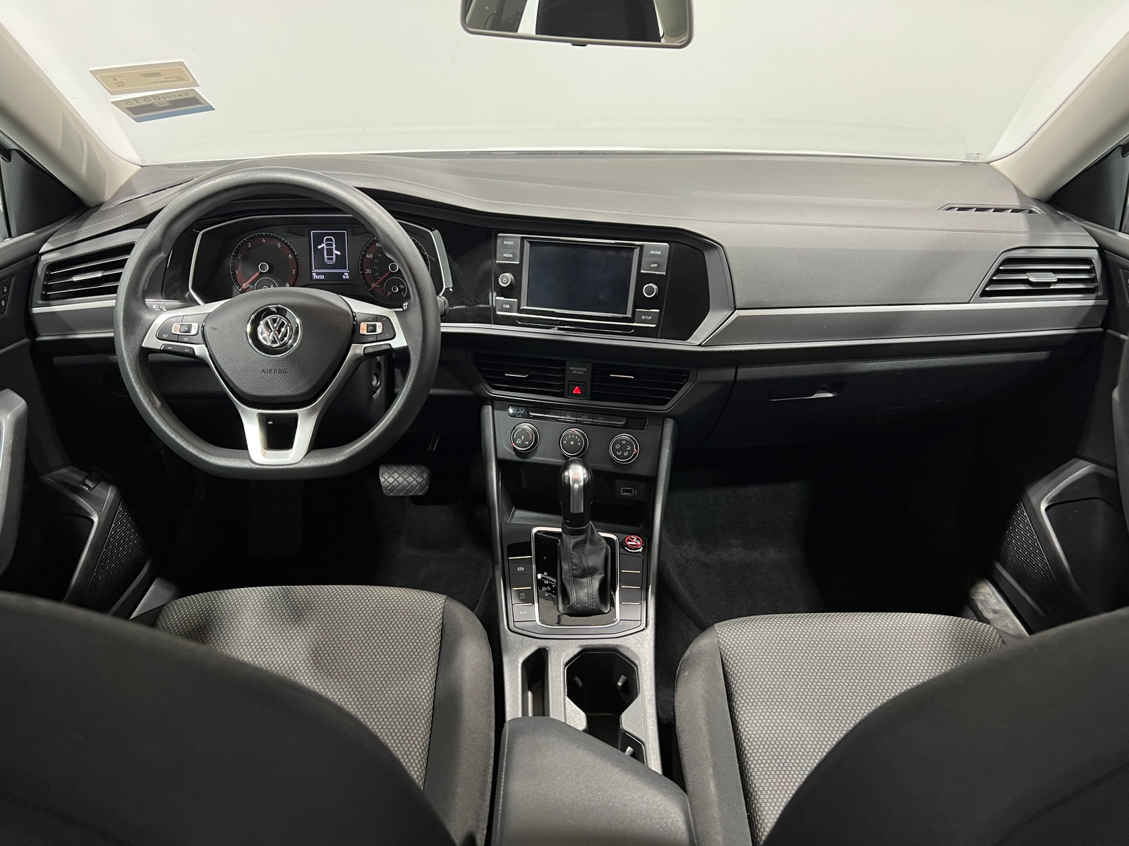 Thumbnail: 2019 Volkswagen Jetta - 3