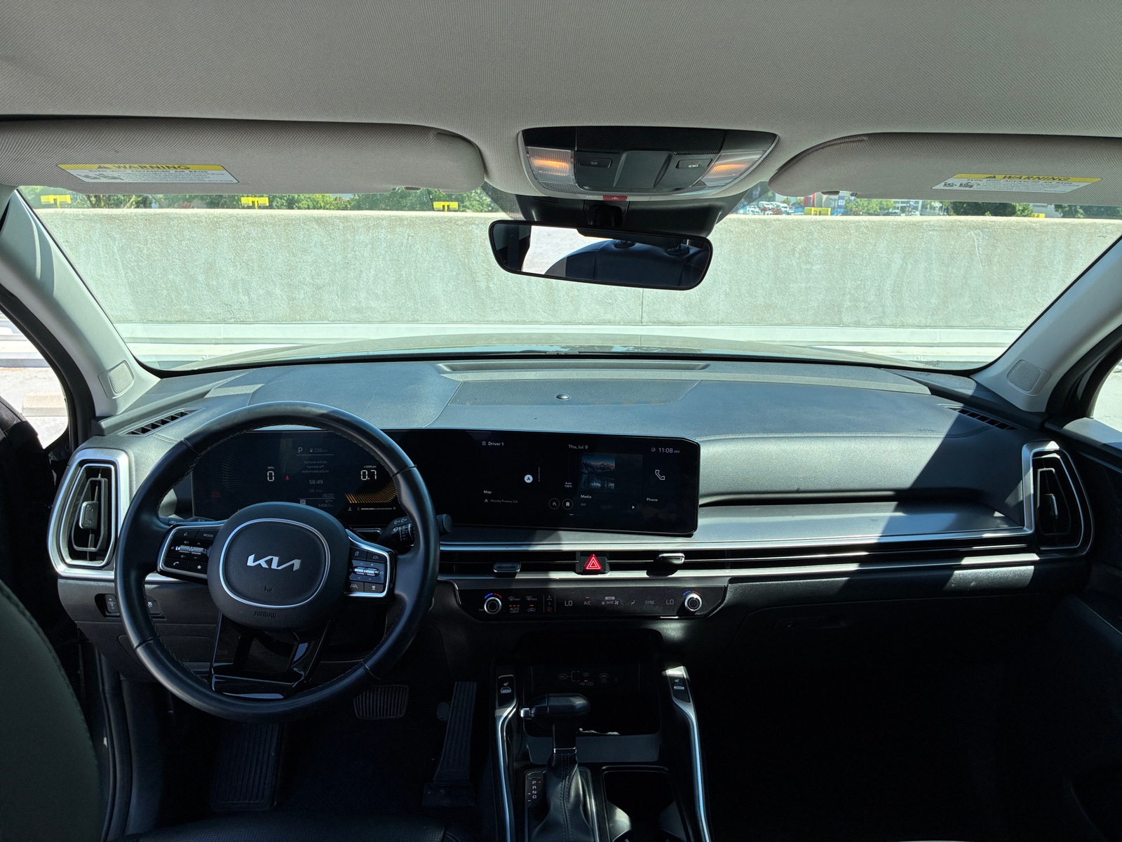 Thumbnail: 2024 Kia Sorento - 3