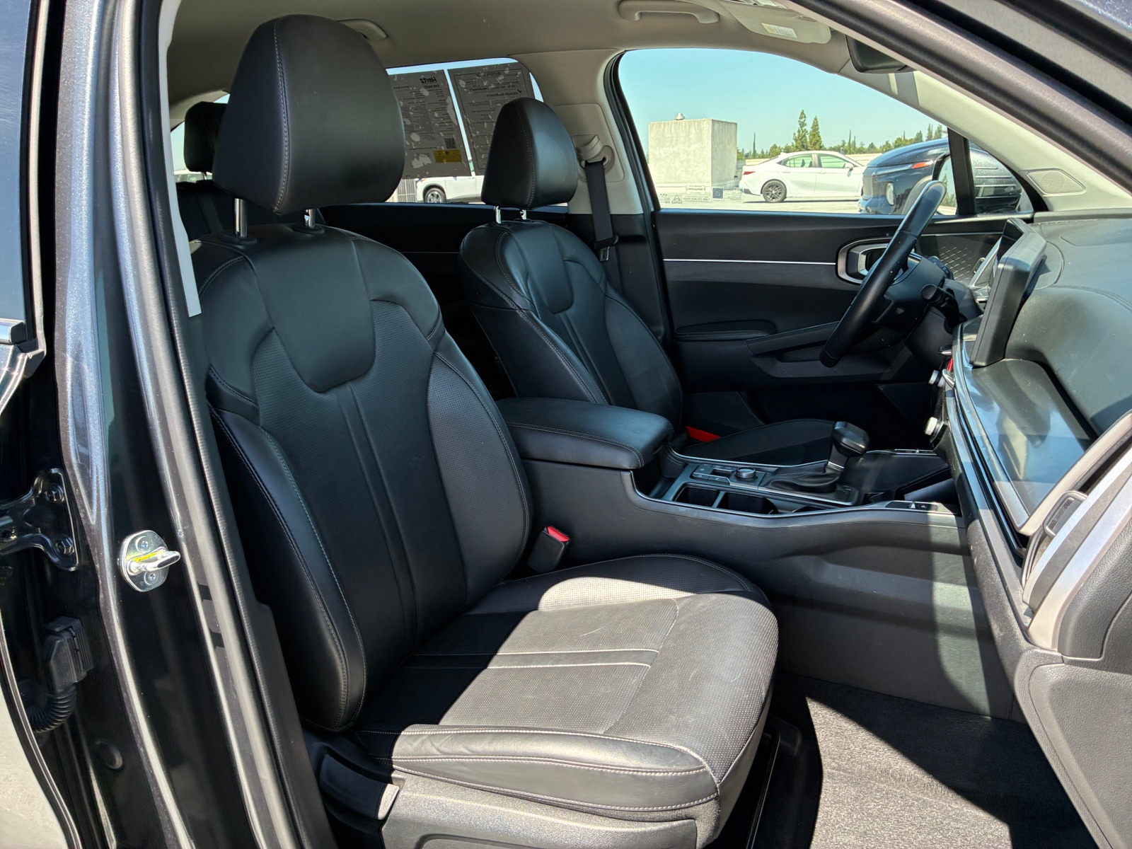 Thumbnail: 2024 Kia Sorento - 2
