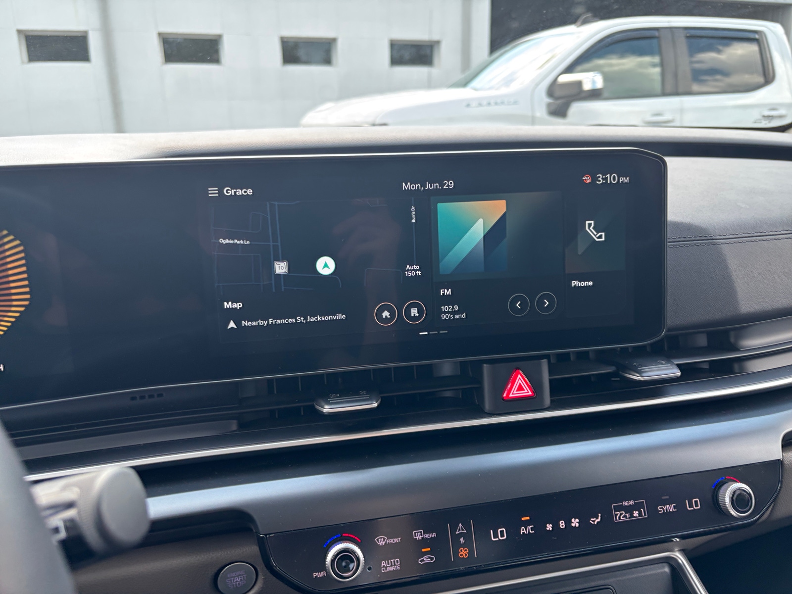 Thumbnail: 2026 Kia Carnival - 4