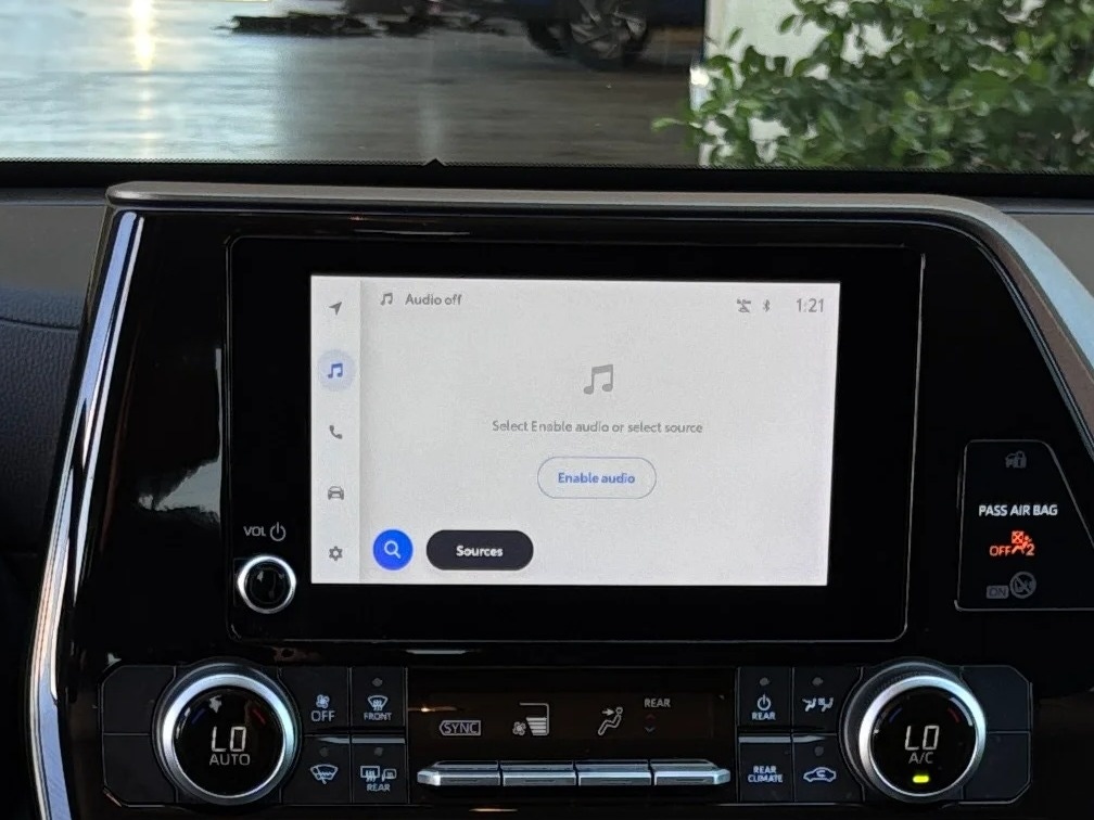 Thumbnail: 2025 Toyota Highlander - 4