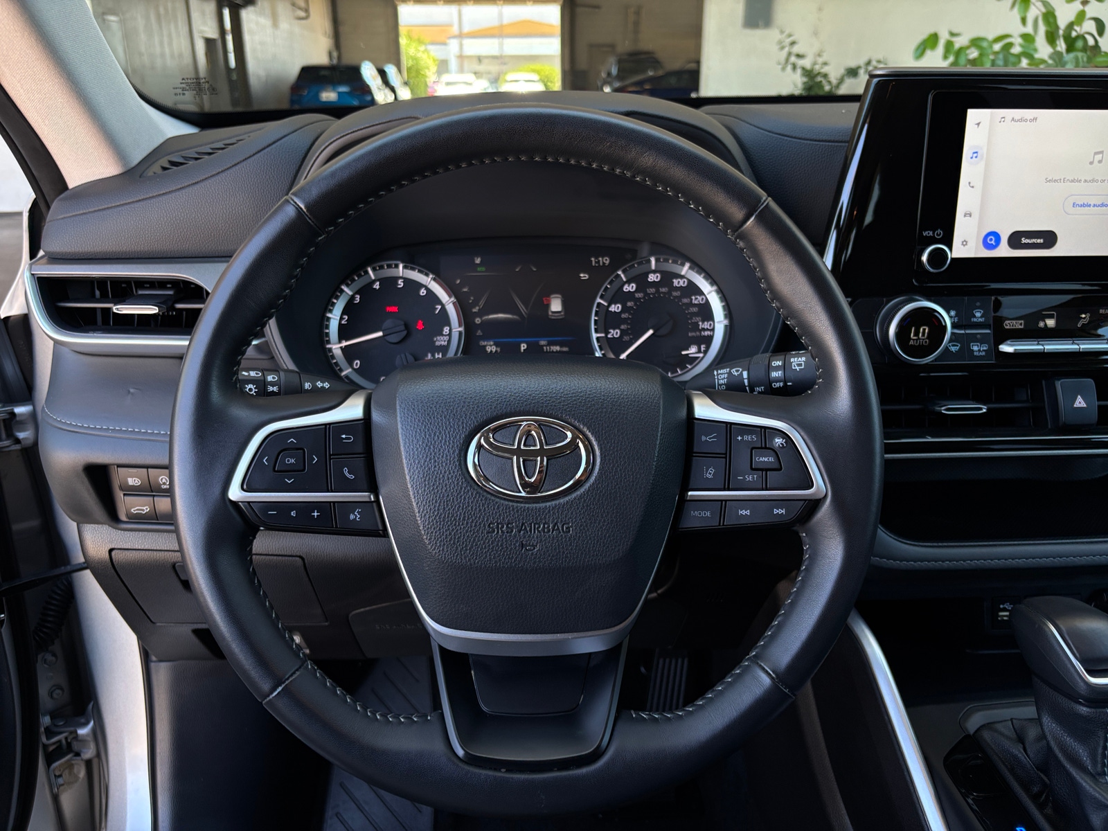 Thumbnail: 2025 Toyota Highlander - 5