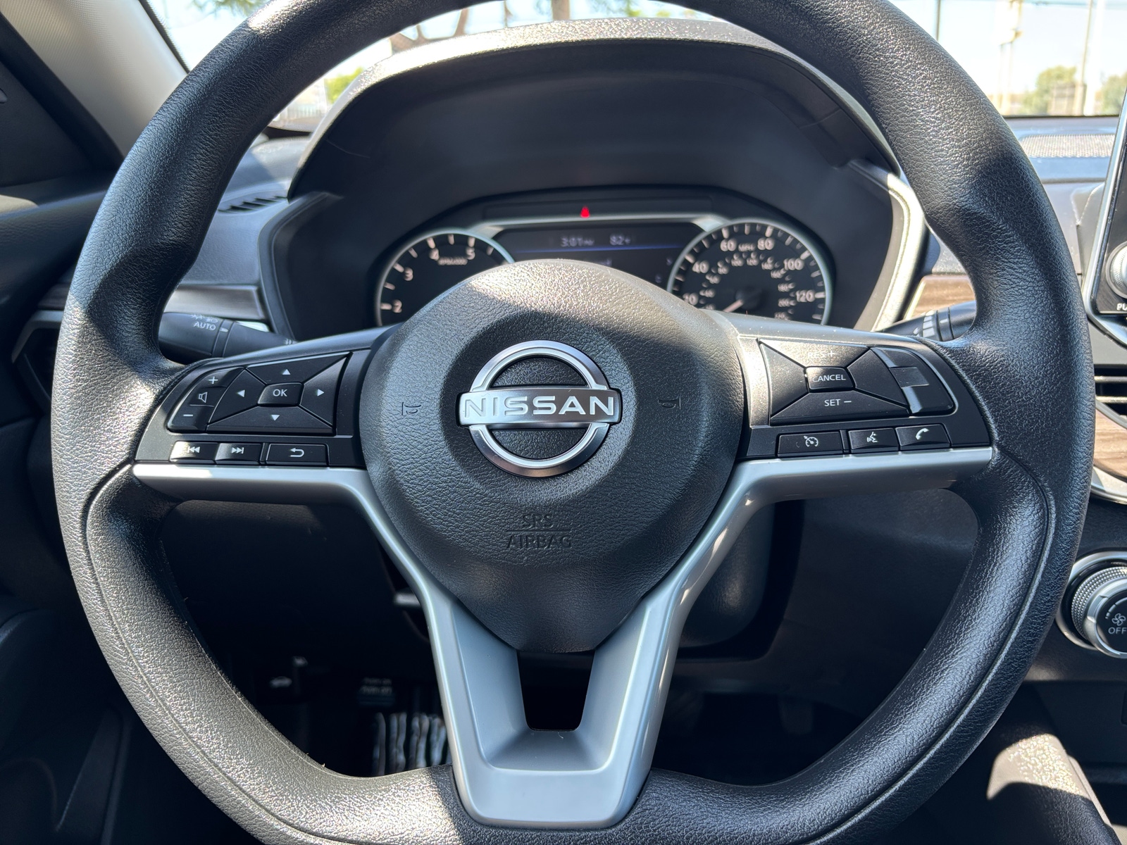 Thumbnail: 2025 Nissan Altima - 5
