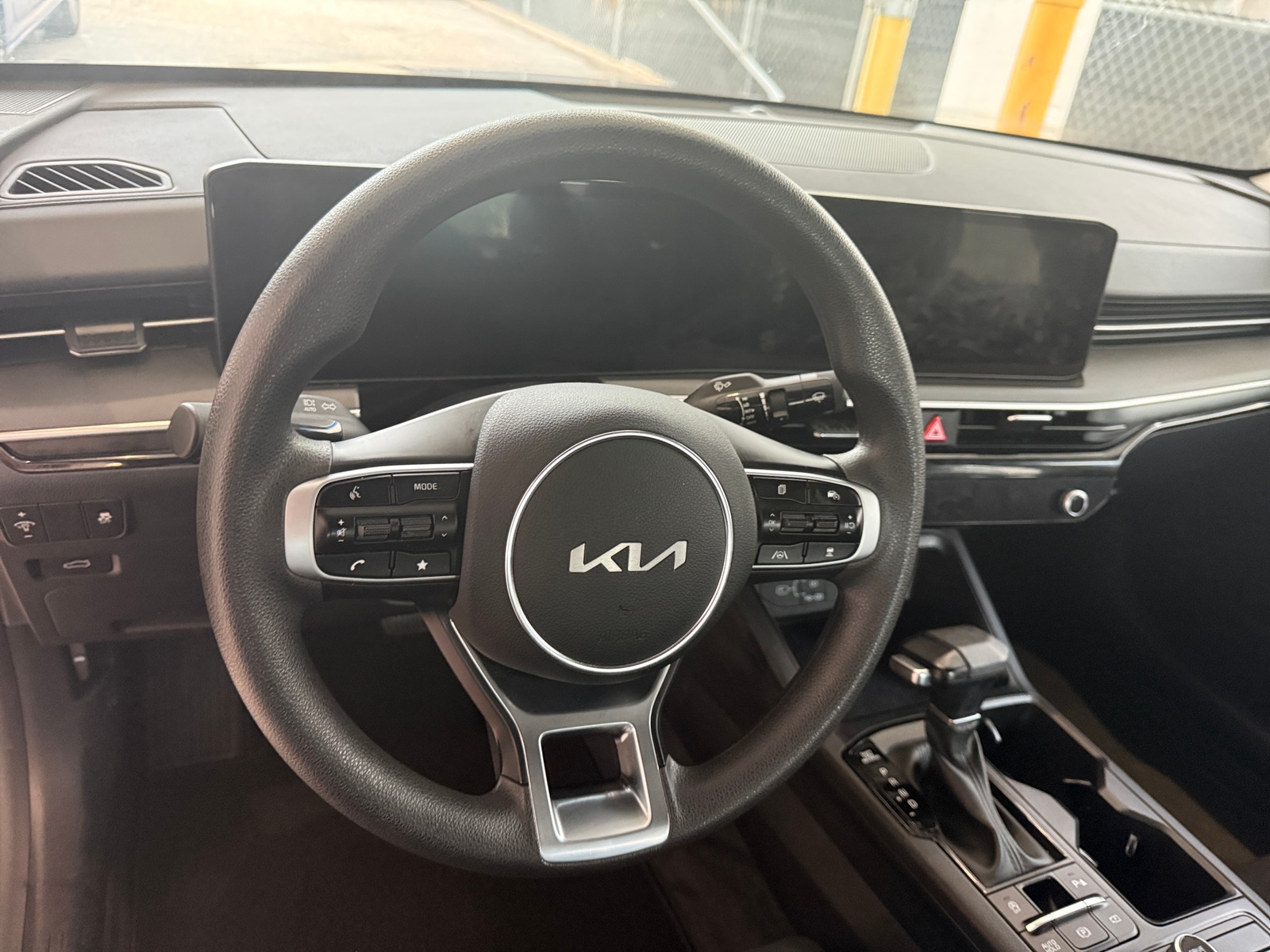 Thumbnail: 2025 Kia K5 - 5