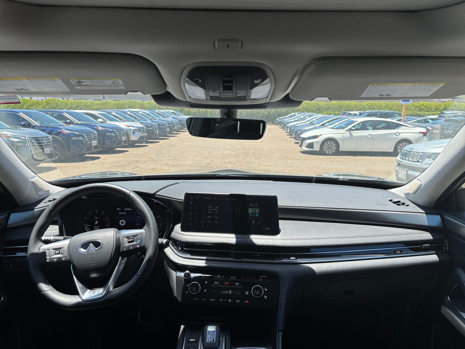 Thumbnail: 2026 INFINITI QX60 - 3