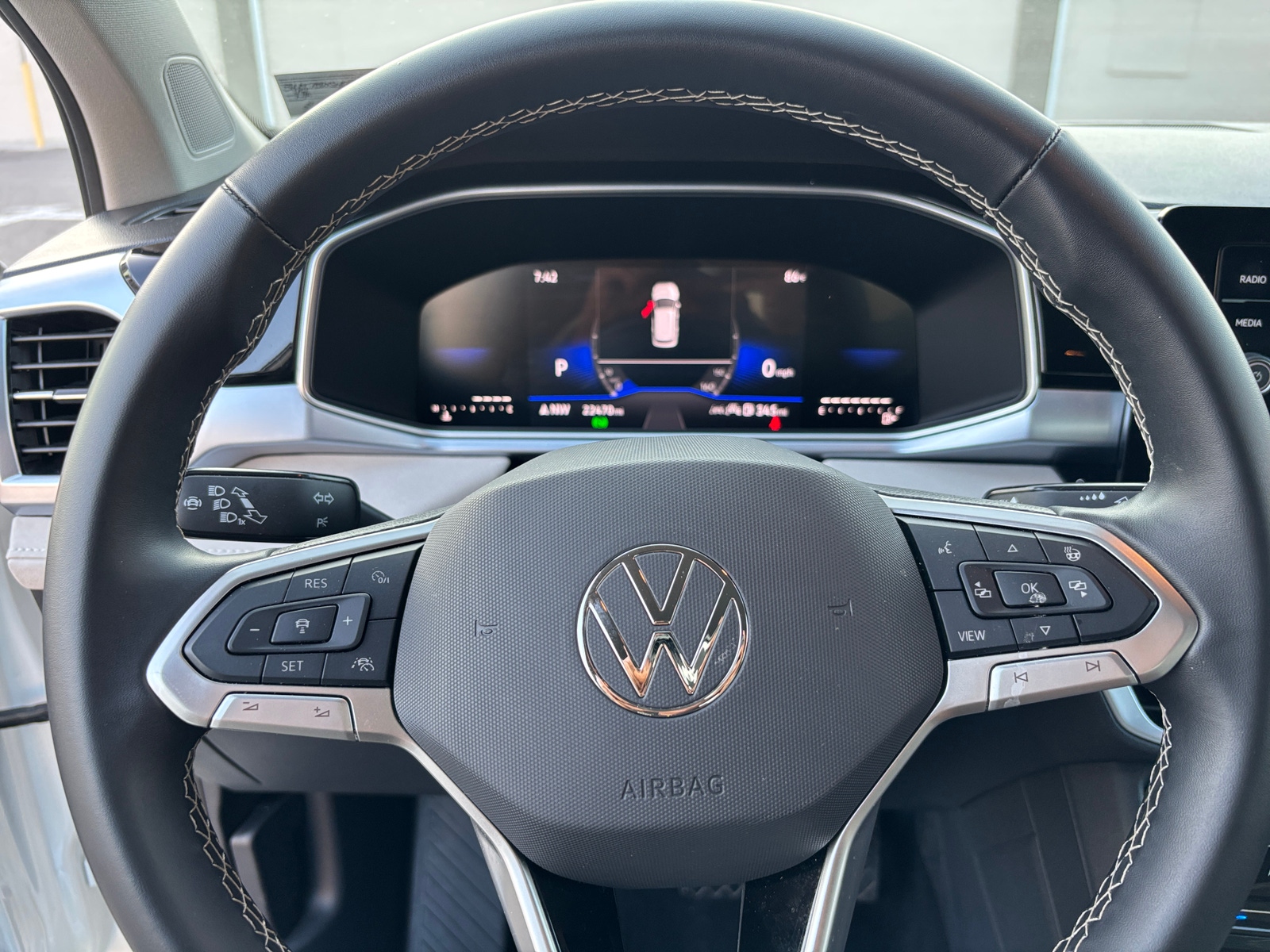 Thumbnail: 2025 Volkswagen Taos - 5