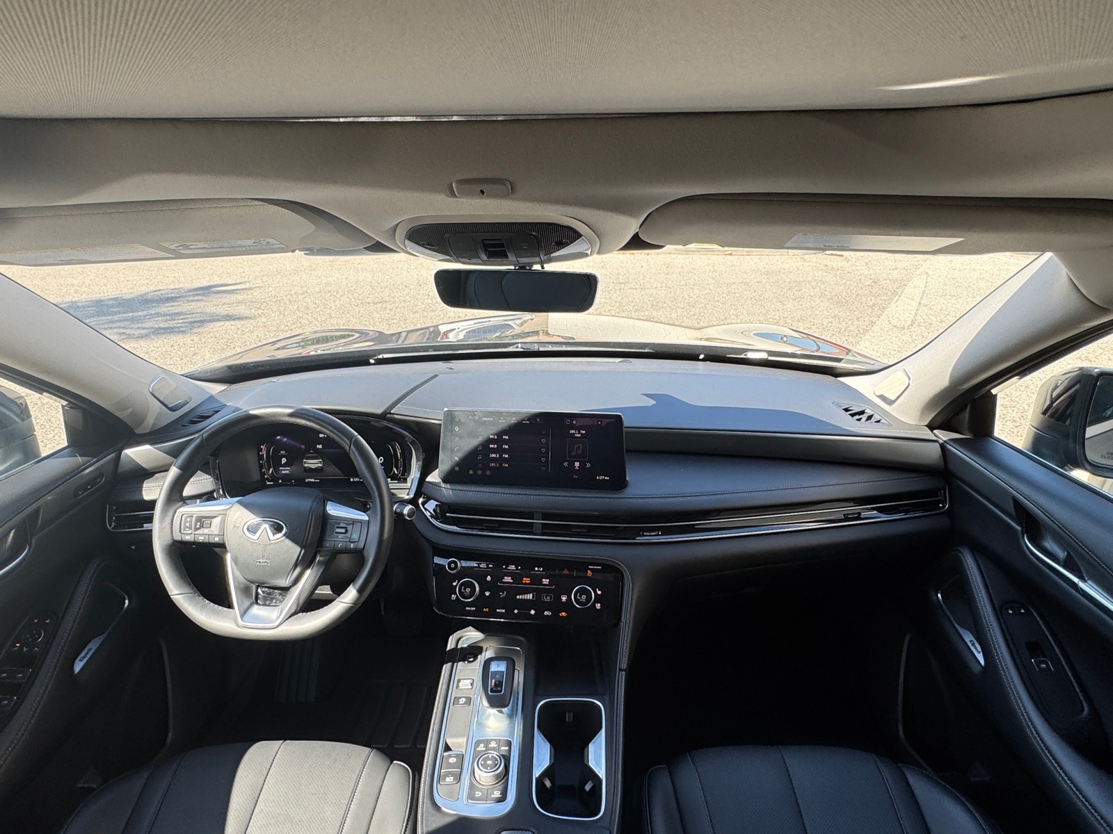 Thumbnail: 2026 INFINITI QX60 - 3